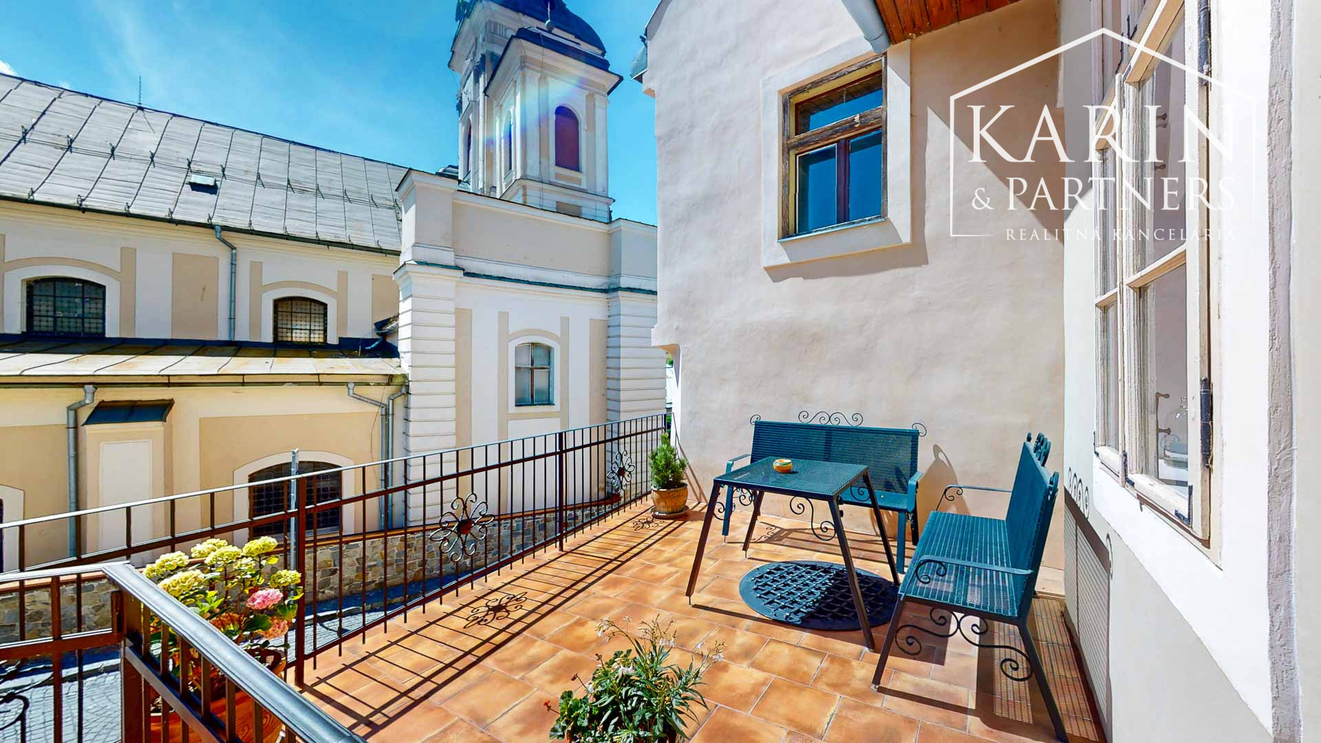 Zabehnutý Mezonet s Terasou a výhľadom na Banskú Štiavnicu