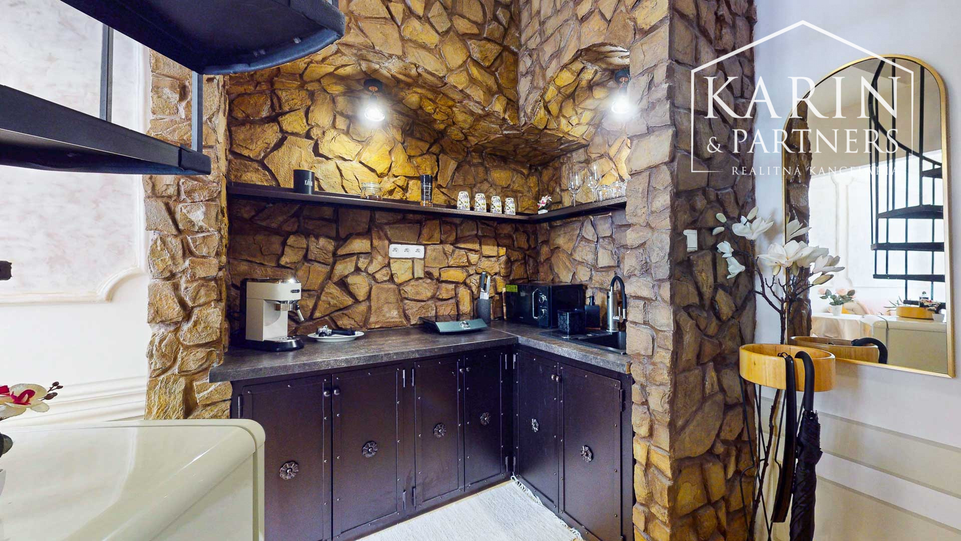 Zabehnutý Mezonet s Terasou a výhľadom na Banskú Štiavnicu