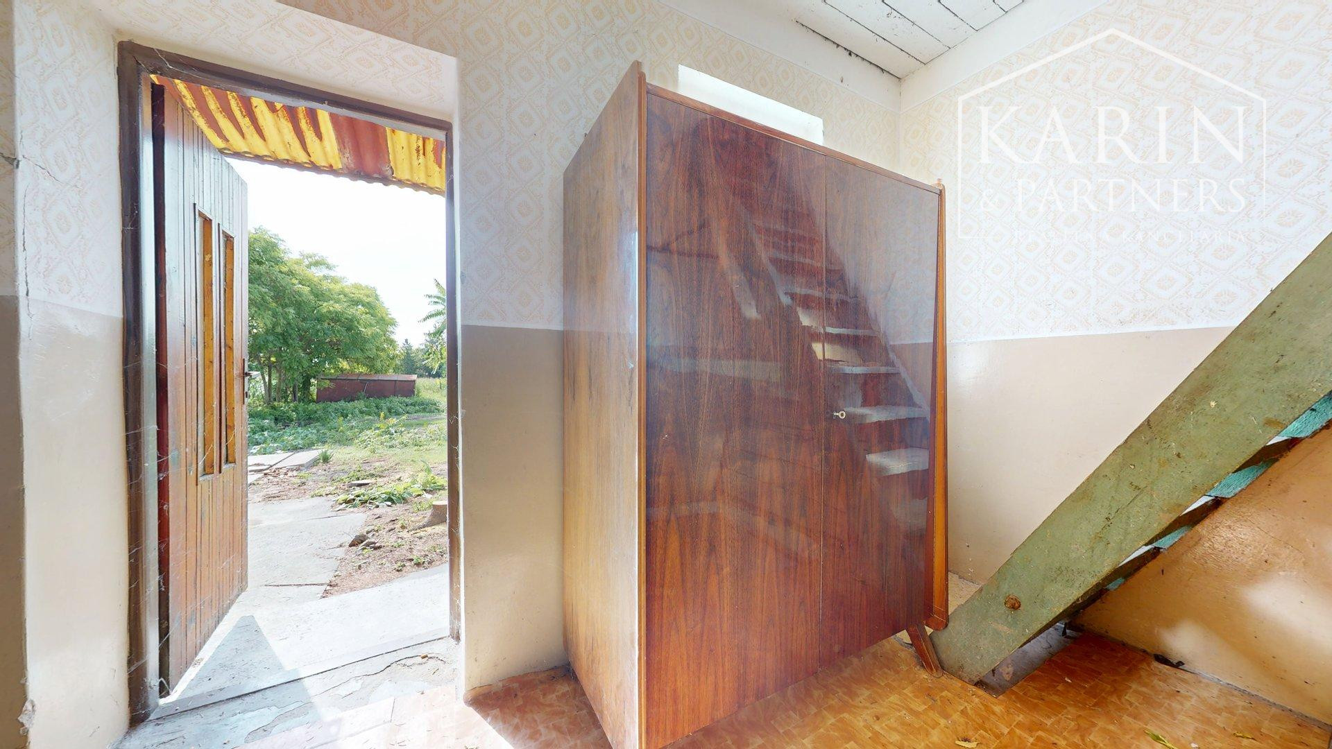 RODINNÝ DOM SO ZÁHRADOU V POKOJNEJ OBCI NA PODUNAJSKEJ NÍŽINE