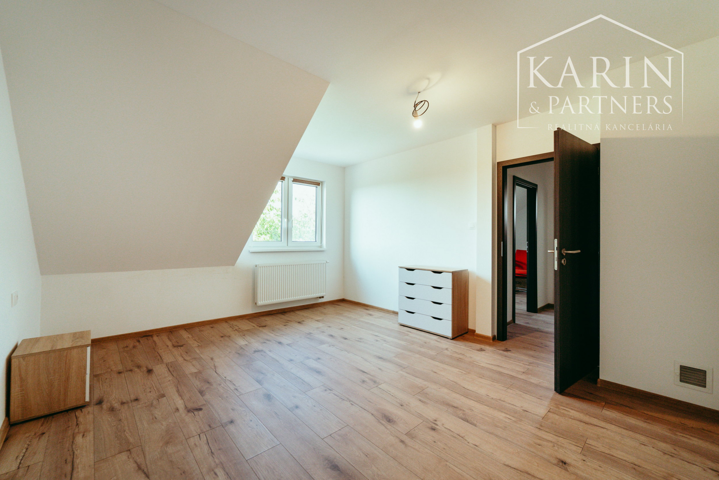 4izb. novostavba rodinného domu v tichej okrajovej časti Senice