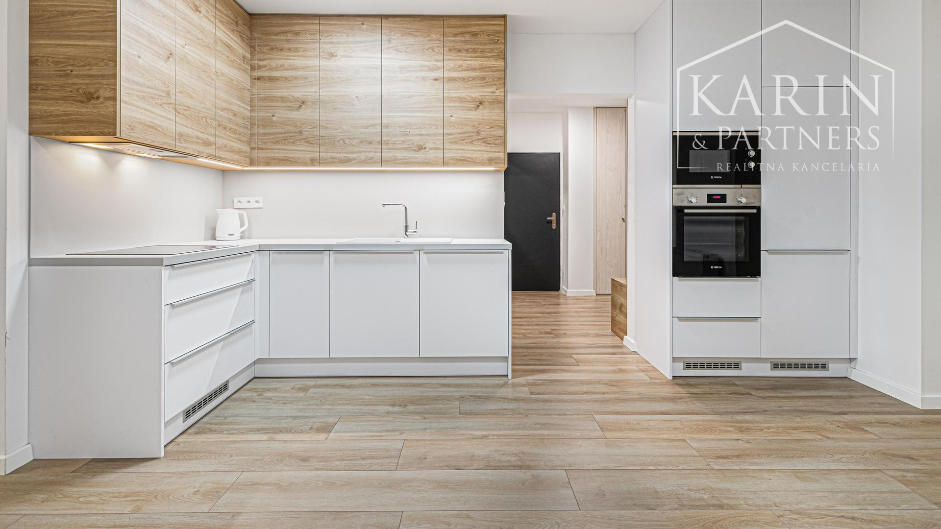 Prenájom 2 izbový byt s predzáhradkou