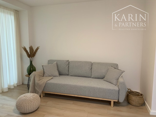 Prenájom 2 izbový byt s predzáhradkou