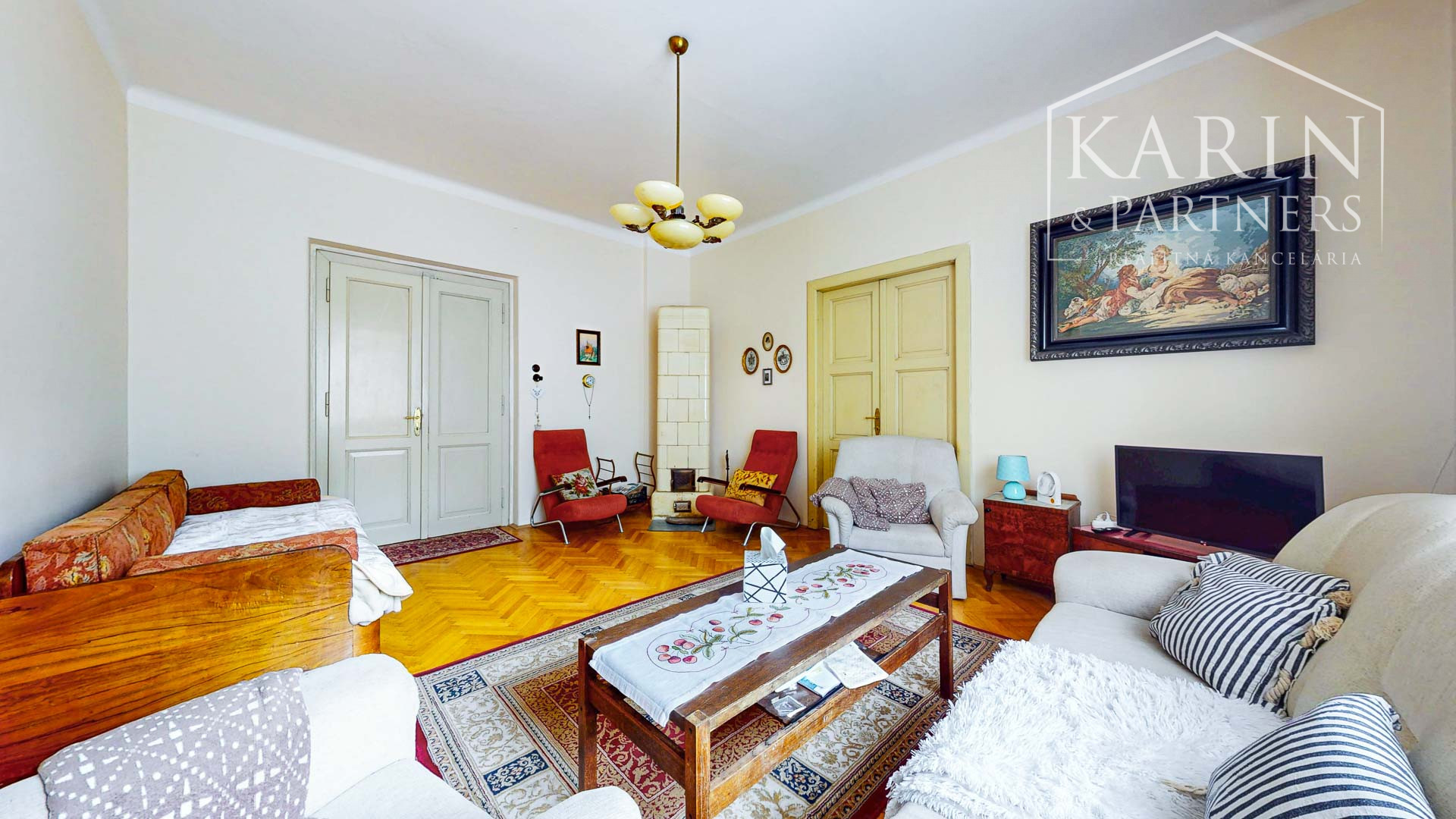 Rodinný dom s priestormi na podnikanie so záhradou a možnosťou vybudovania podkrovia v centre Banskej Štiavnice