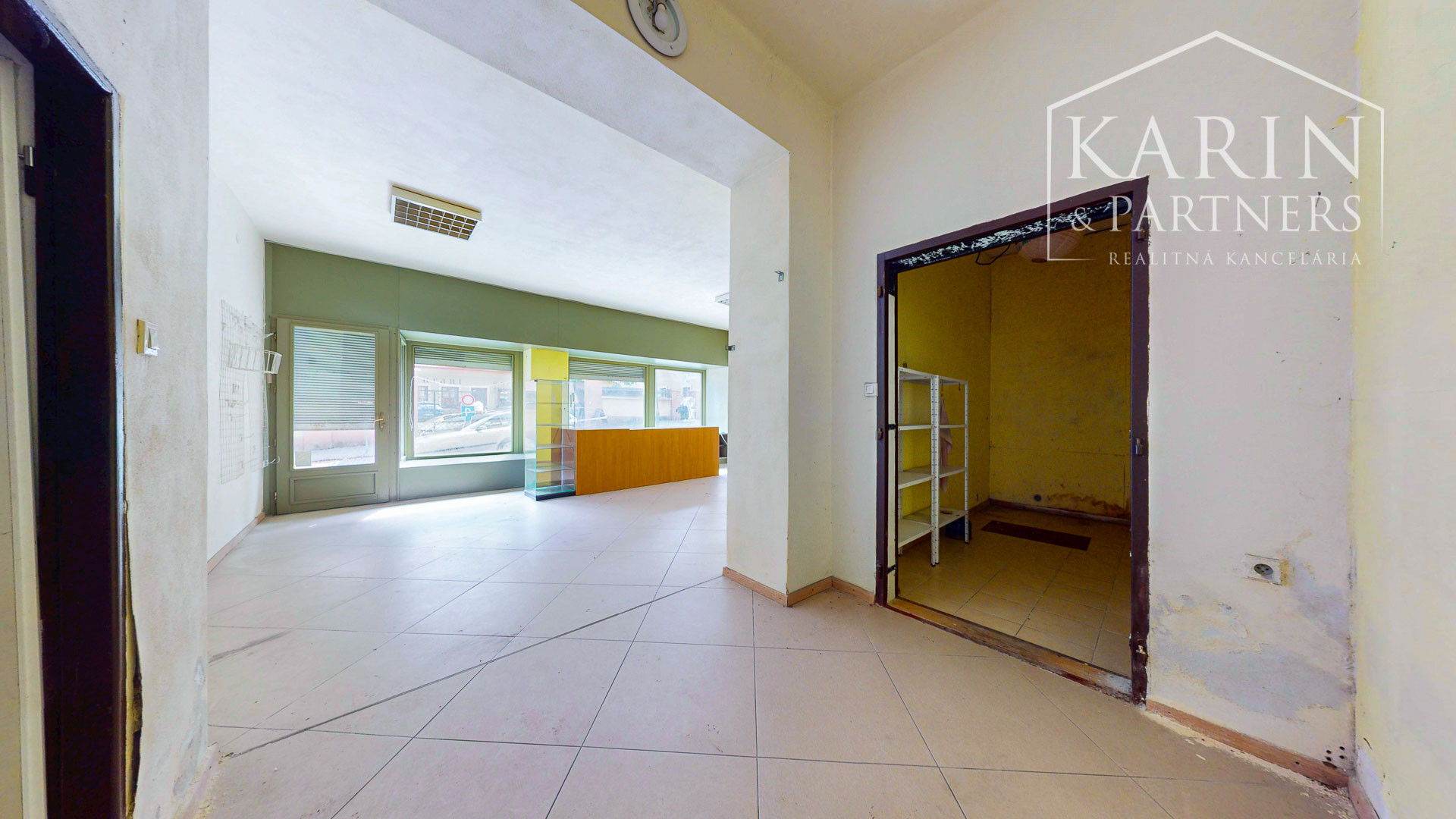 Rodinný dom s priestormi na podnikanie so záhradou a možnosťou vybudovania podkrovia v centre Banskej Štiavnice