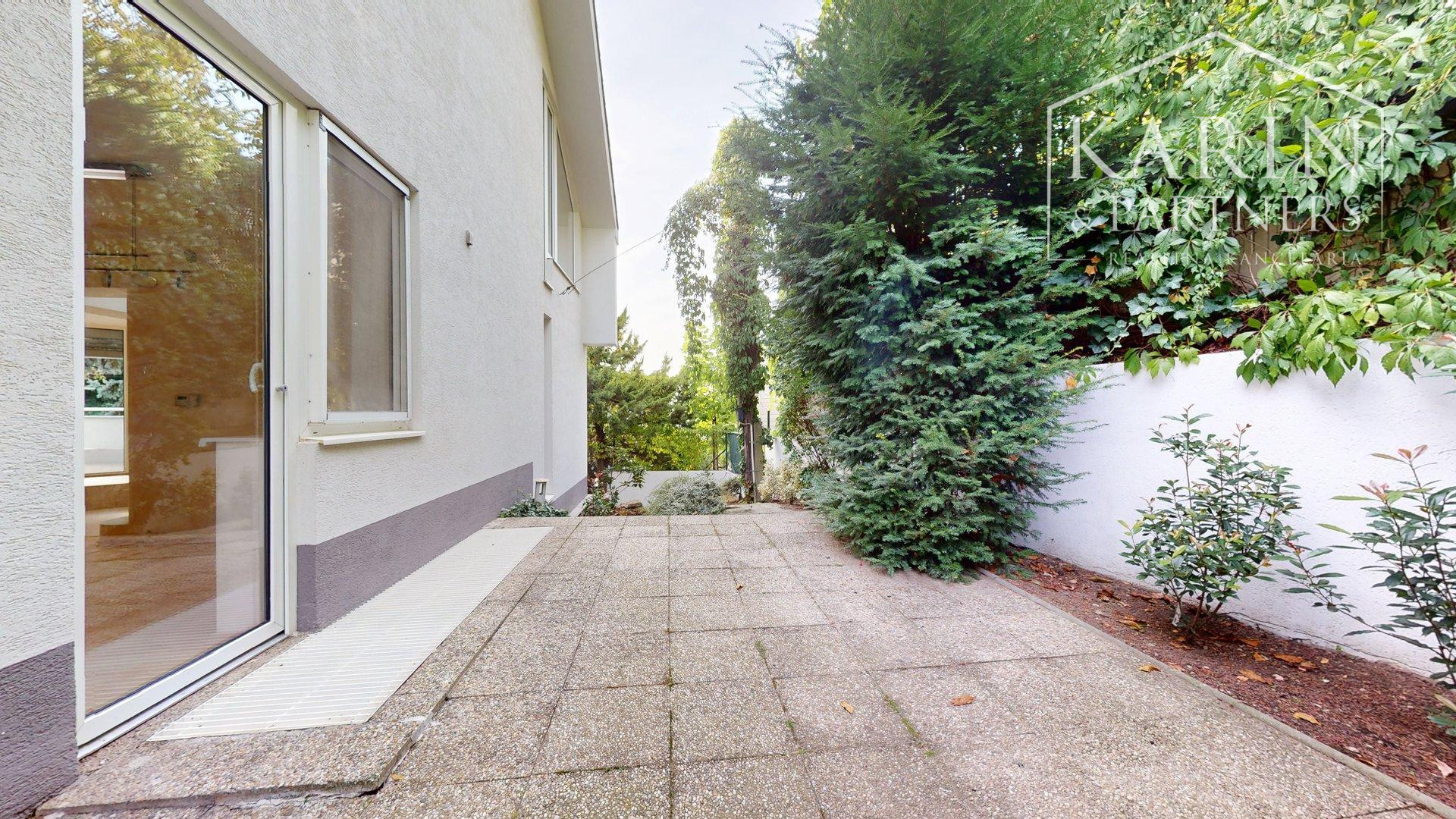 3 podlažná mestská vila na Hradnom kopci | 359m² | garáž | sauna| les