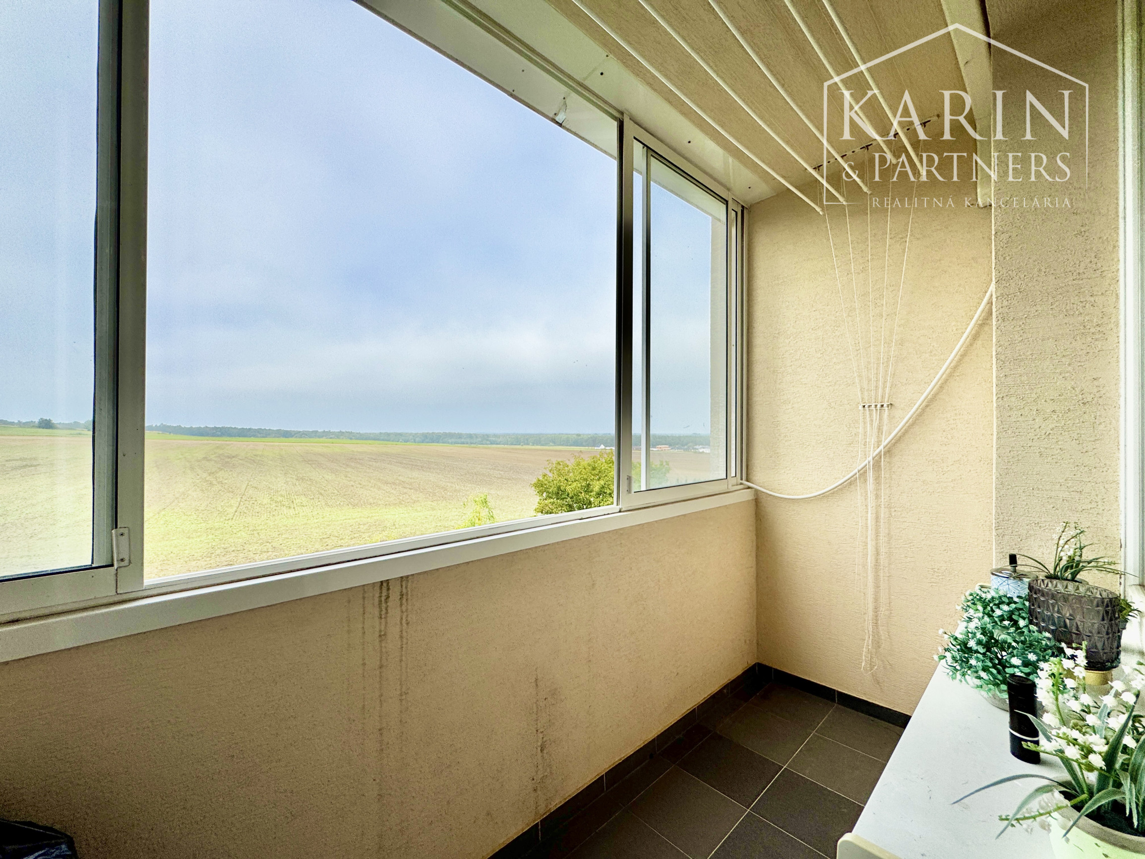 4-izbový byt s vlastnou záhradou s altánkom, 79 m2, Gbely - Záhumenice