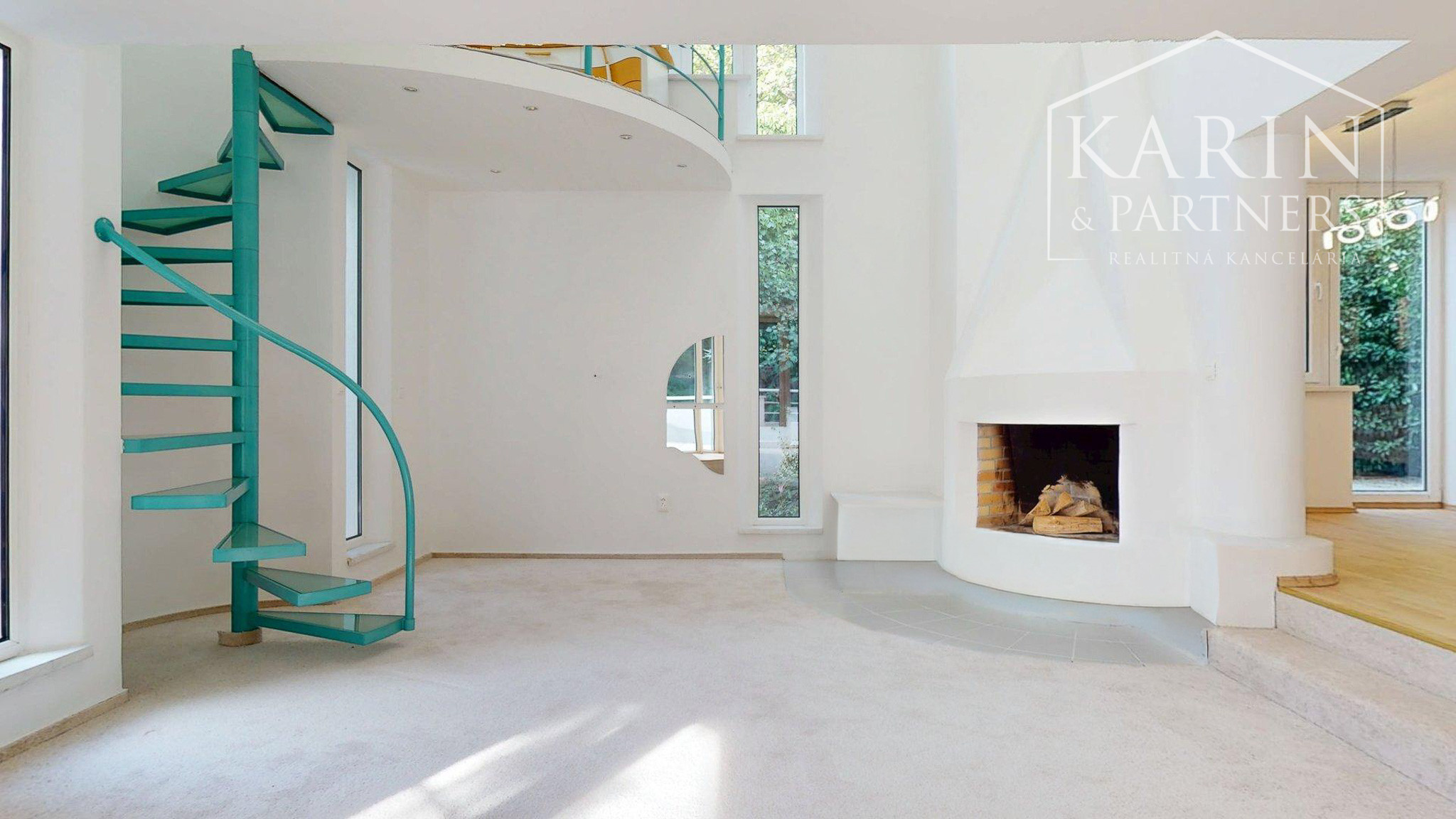 3 podlažná mestská vila na Hradnom kopci | 359m² | garáž | sauna| les