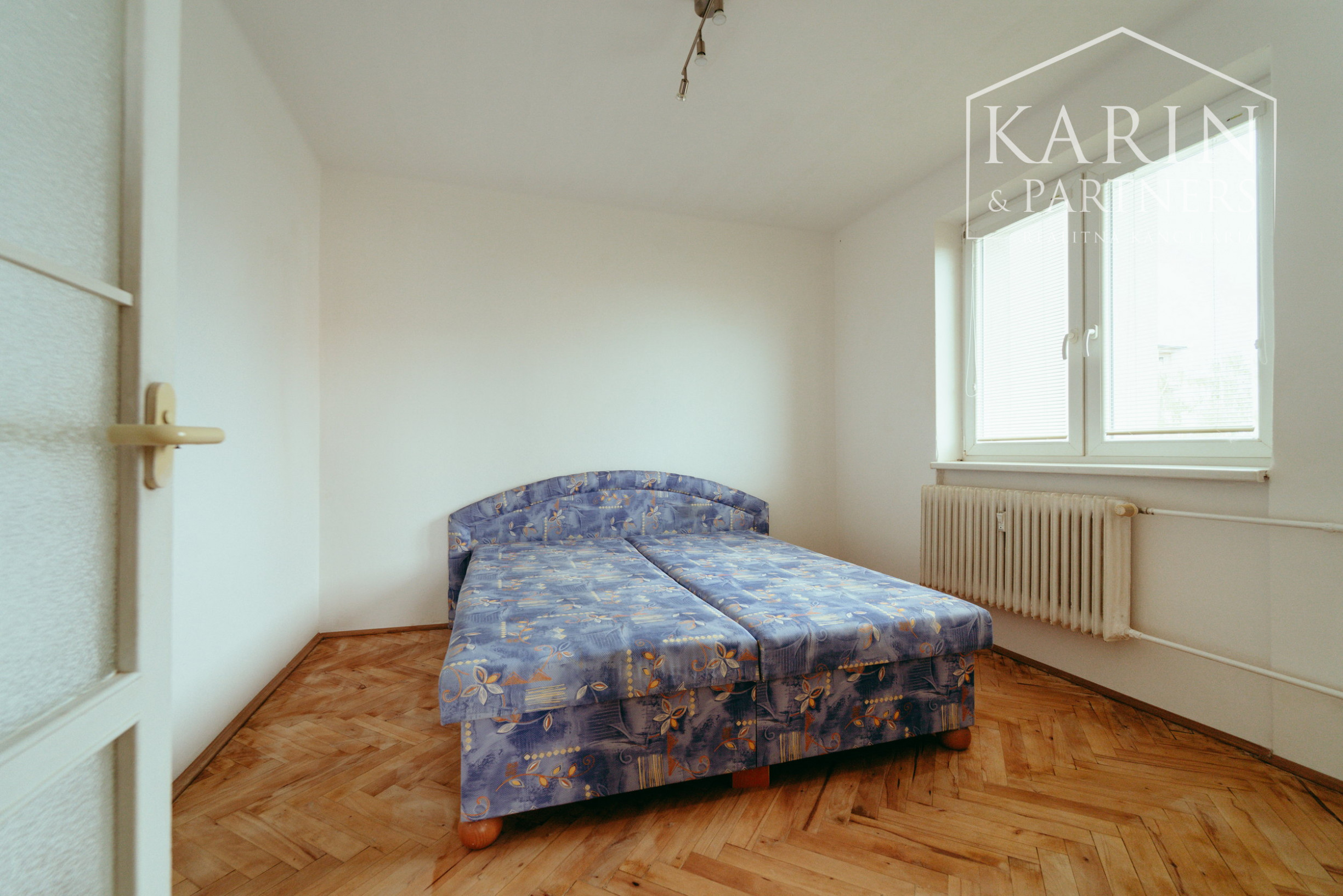 INVESTIČNÝ 3i BYT NA PREDAJ, M. NEŠPORA, HOLÍČ