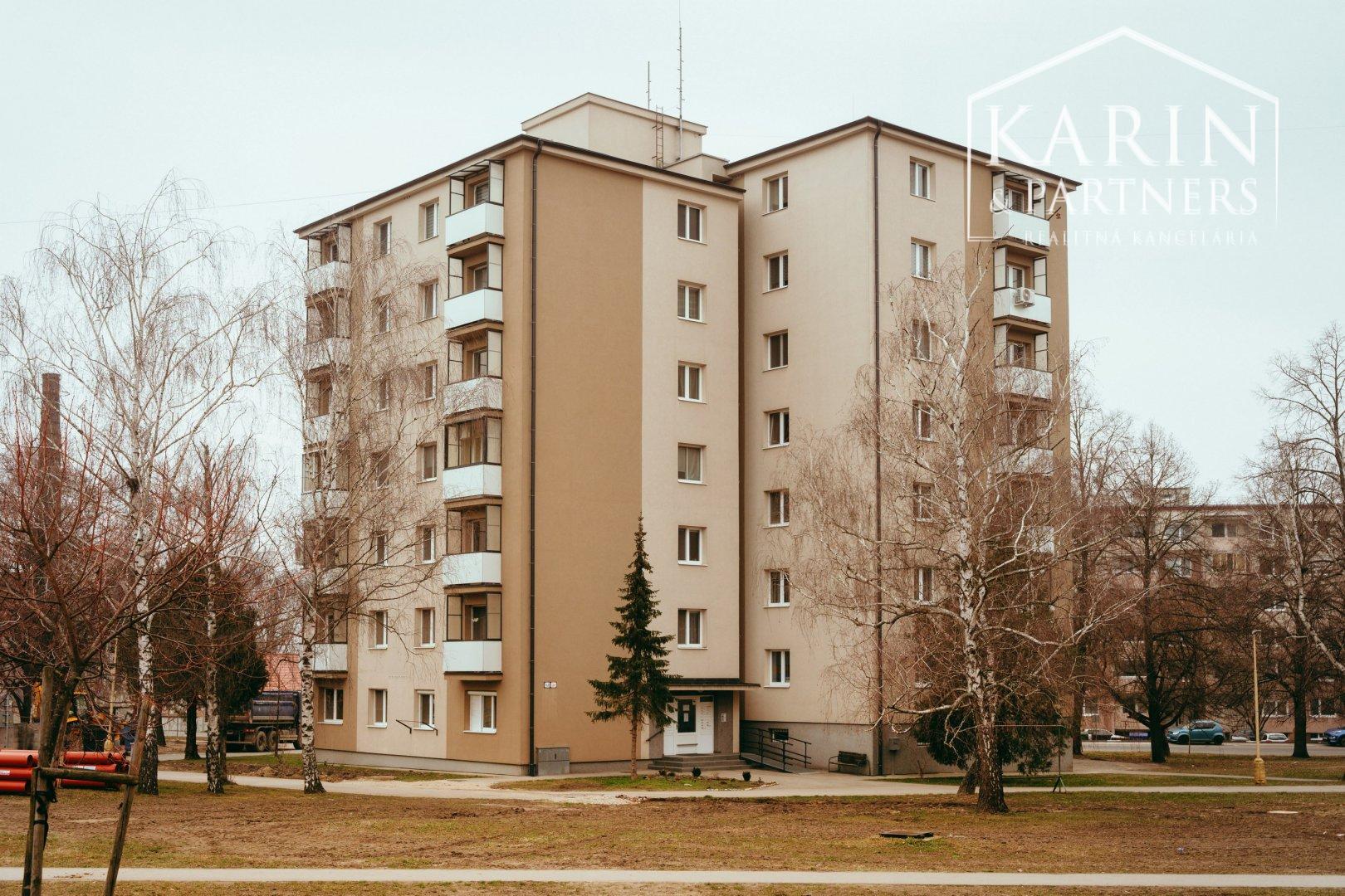 INVESTIČNÝ 3i BYT NA PREDAJ, M. NEŠPORA, HOLÍČ