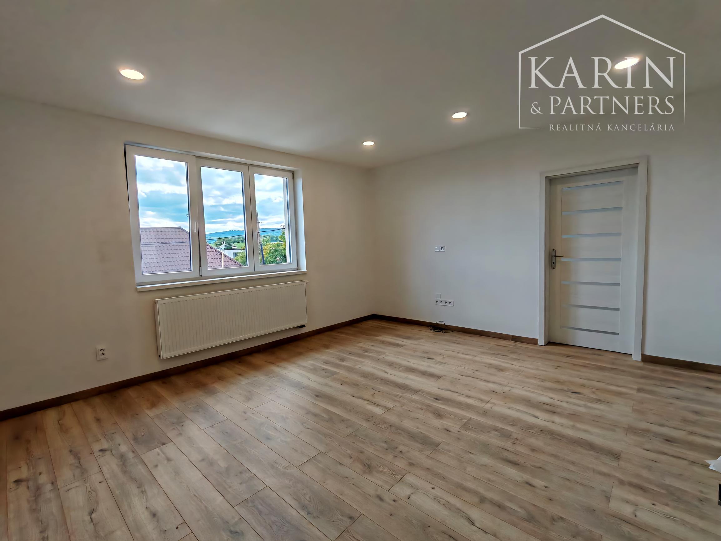 Kompletne zrekonštruovaný dvojpodlažný dom v Haliči vzdialený len 8 km od Lučenca