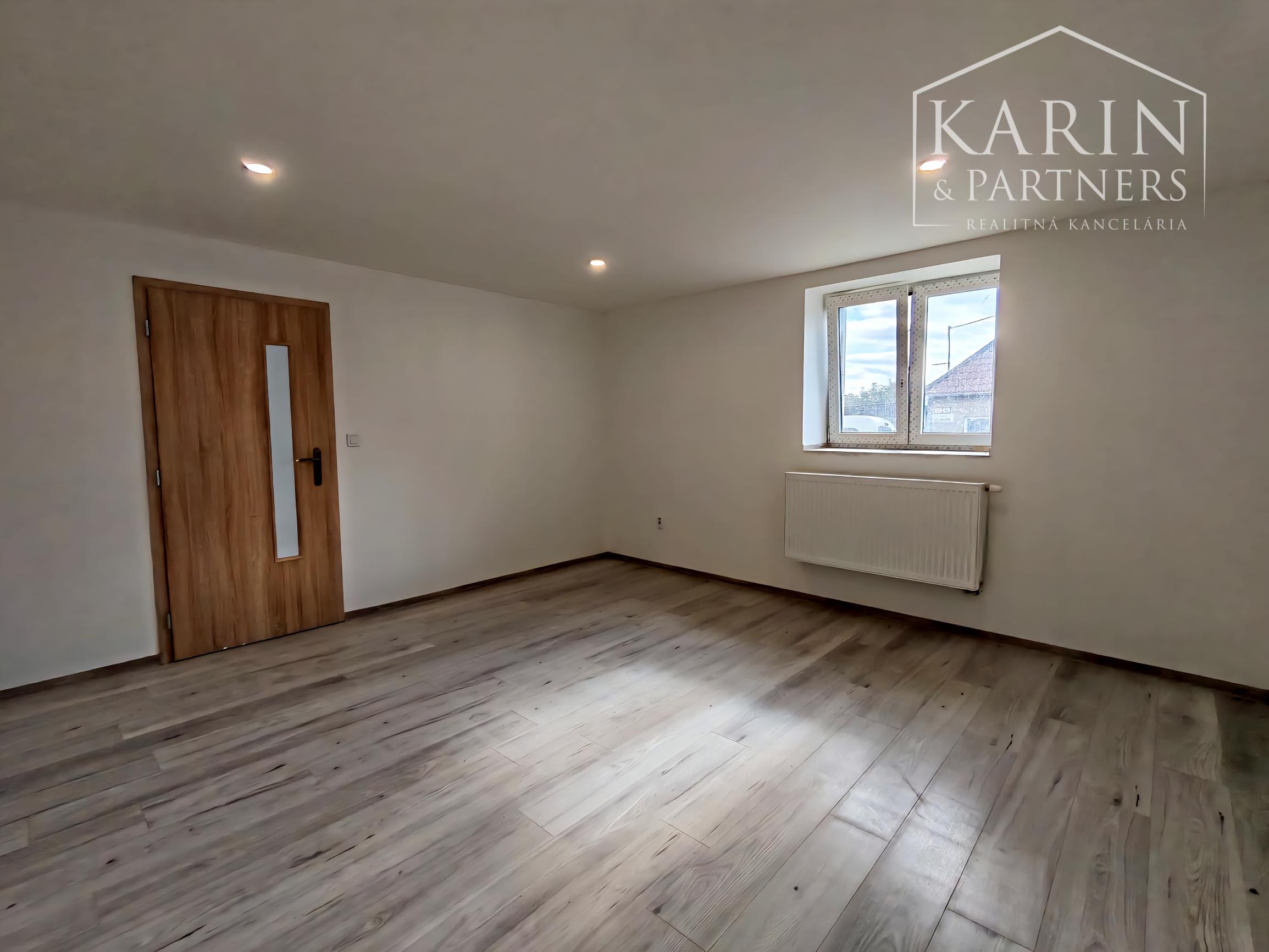 Kompletne zrekonštruovaný dvojpodlažný dom v Haliči vzdialený len 8 km od Lučenca