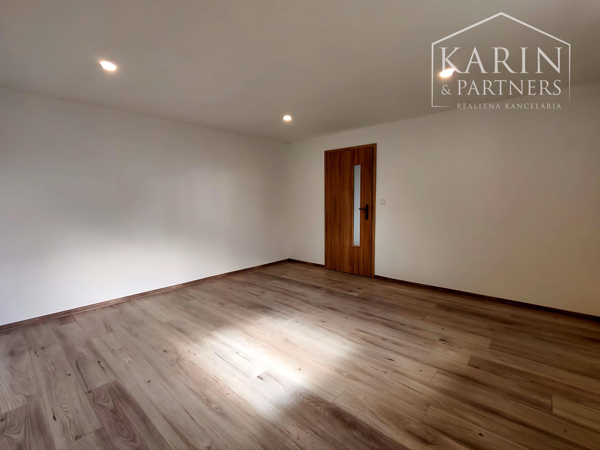 Kompletne zrekonštruovaný dvojpodlažný dom v Haliči vzdialený len 8 km od Lučenca