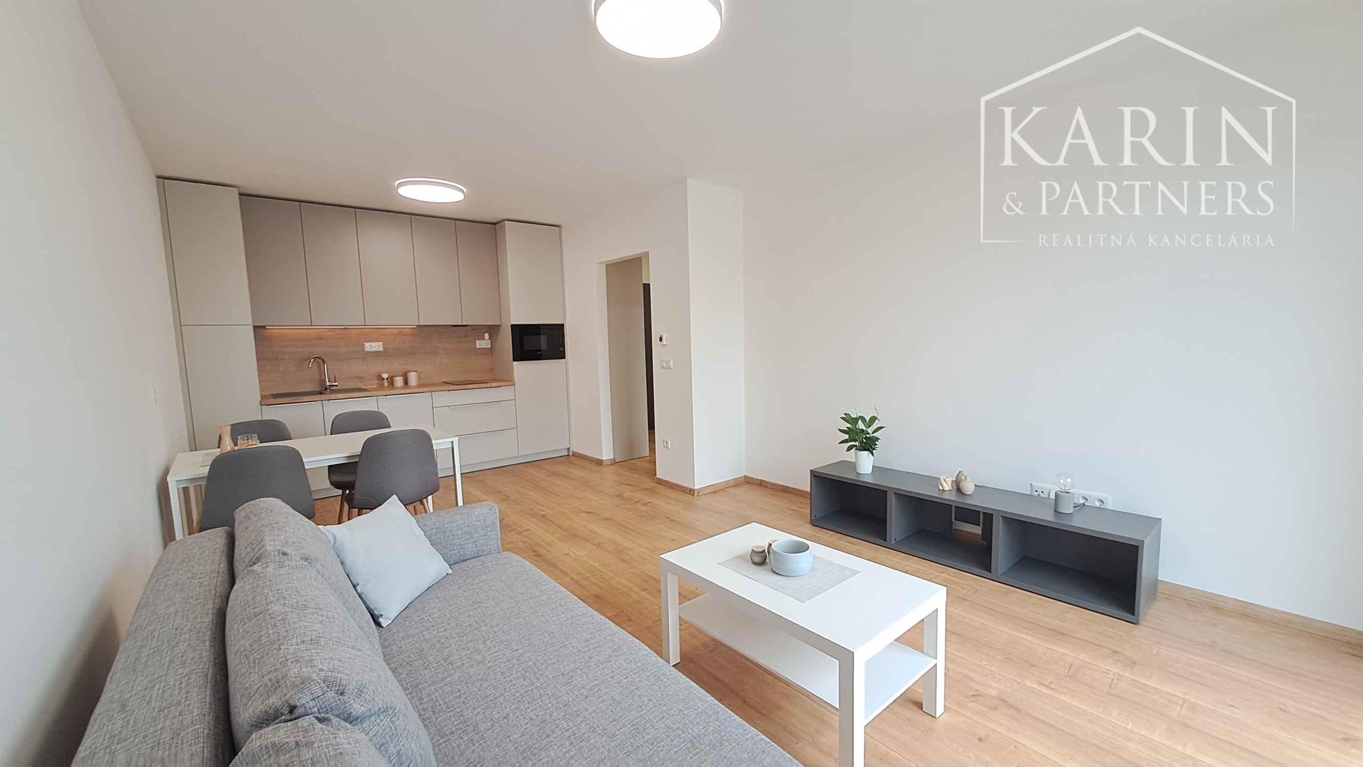 Prenájom nový zariadený 2-izbový byt s parkovaním v novostavbe, Rajka