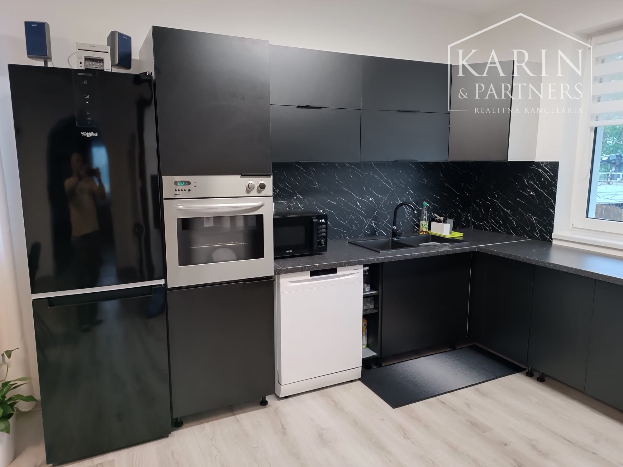 Predaj - rodinný dom 5 izbový s pozemkom 1483 m2 - Dunakiliti Maďarsko