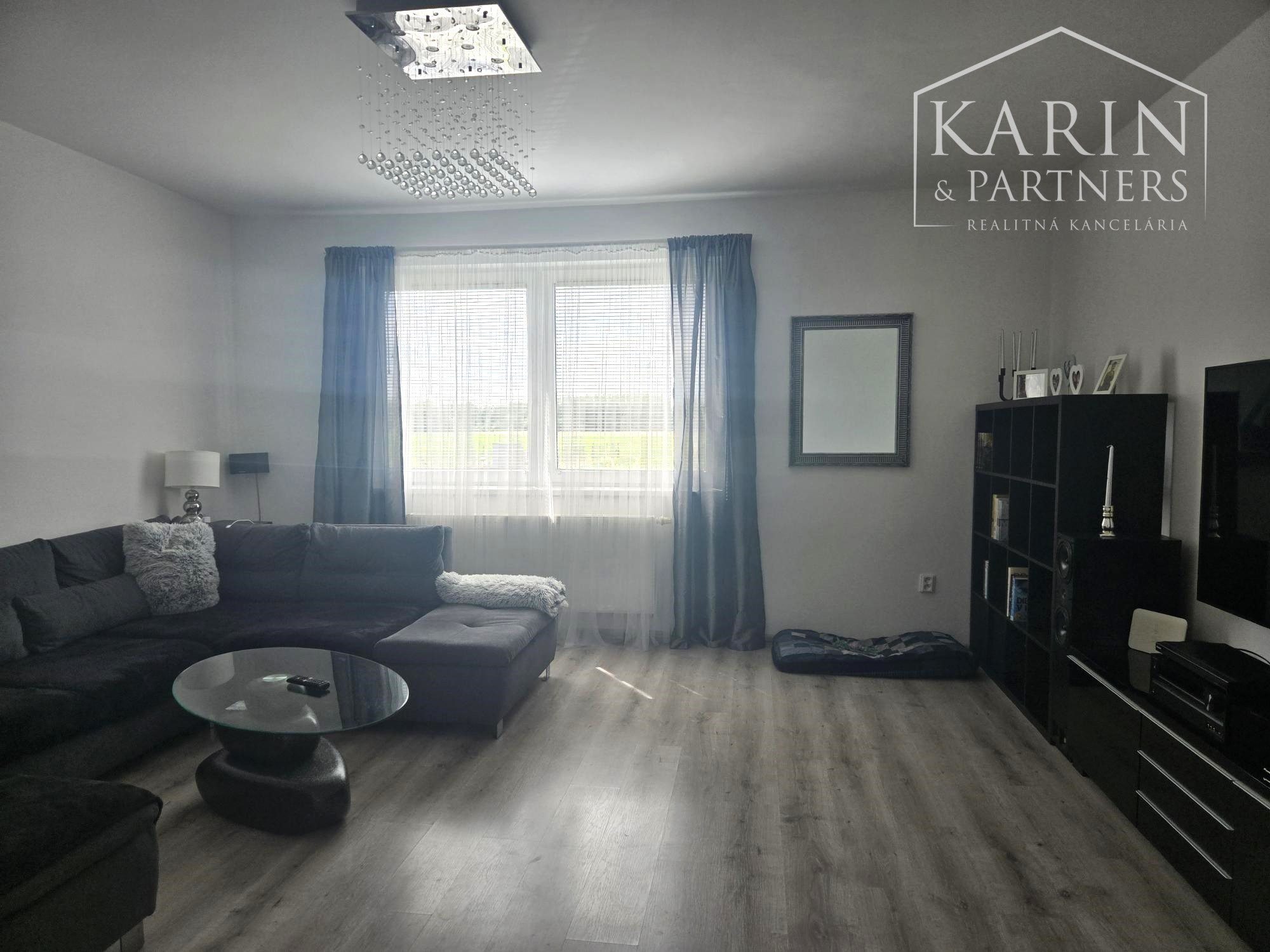 Predaj - rodinný dom 5 izbový s pozemkom 1483 m2 - Dunakiliti Maďarsko