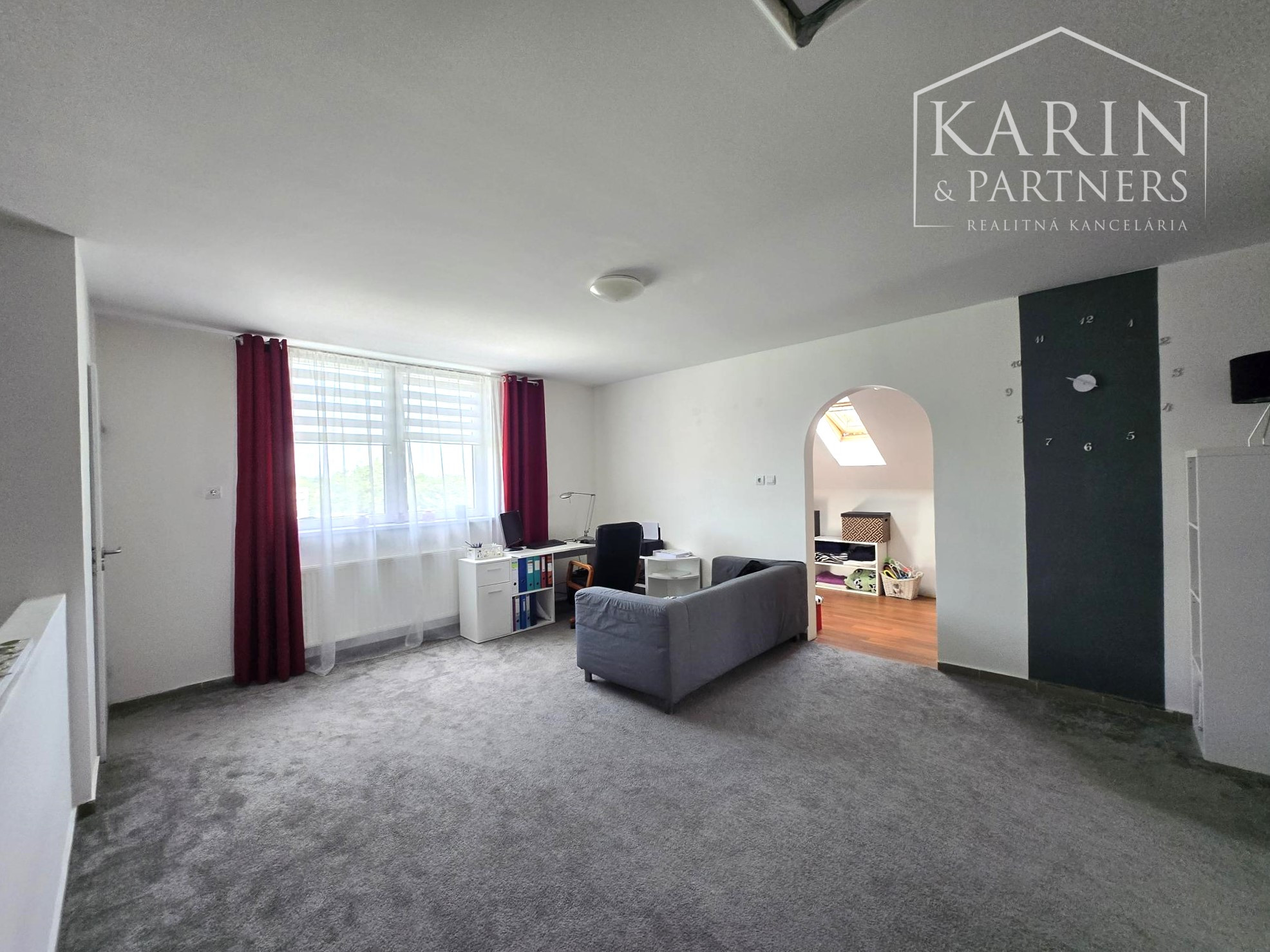 Predaj - rodinný dom 5 izbový s pozemkom 1483 m2 - Dunakiliti Maďarsko