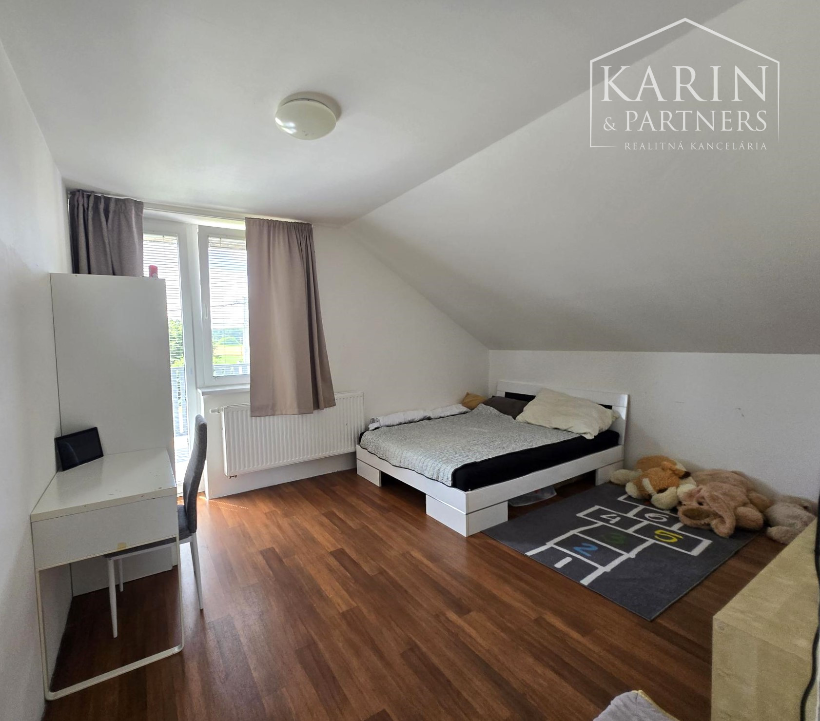 Predaj - rodinný dom 5 izbový s pozemkom 1483 m2 - Dunakiliti Maďarsko