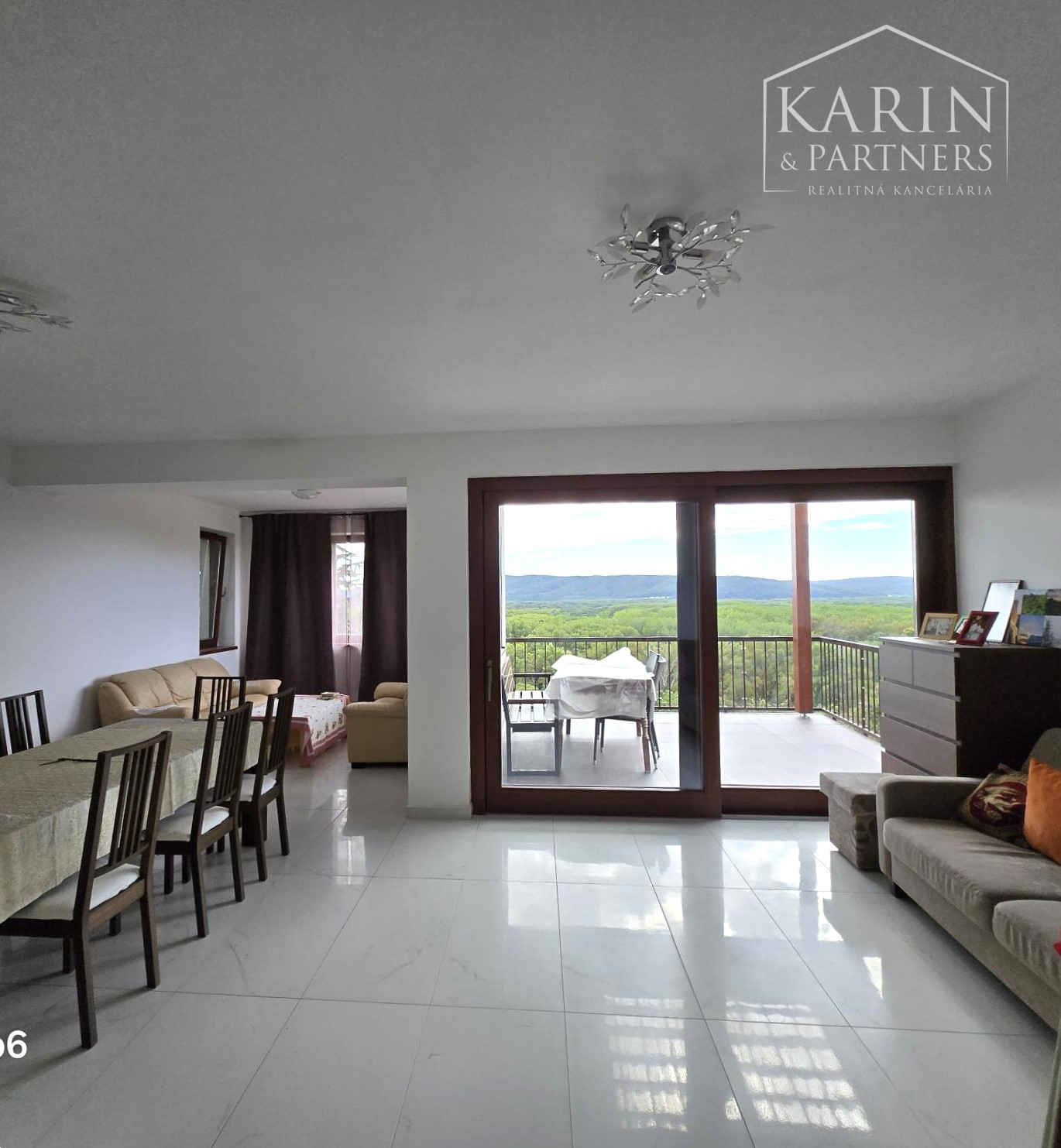 PRENÁJOM – 7 izbový rodinný dom v tichom prostredí s výhľadom na Rakúsko – Dlhé diely II – Bratislava IV