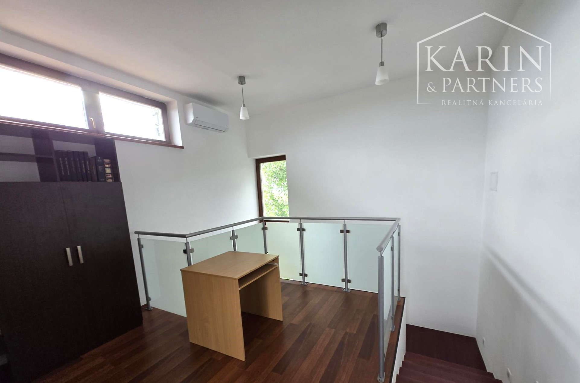 PRENÁJOM – 7 izbový rodinný dom v tichom prostredí s výhľadom na Rakúsko – Dlhé diely II – Bratislava IV