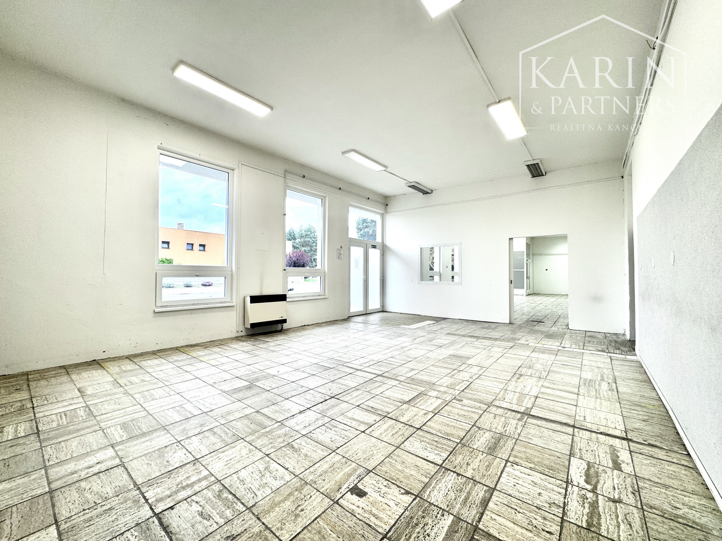 Jedinečná príležitosť: Predaj objektu na podnikanie, na sídlisku SNP, Skalica