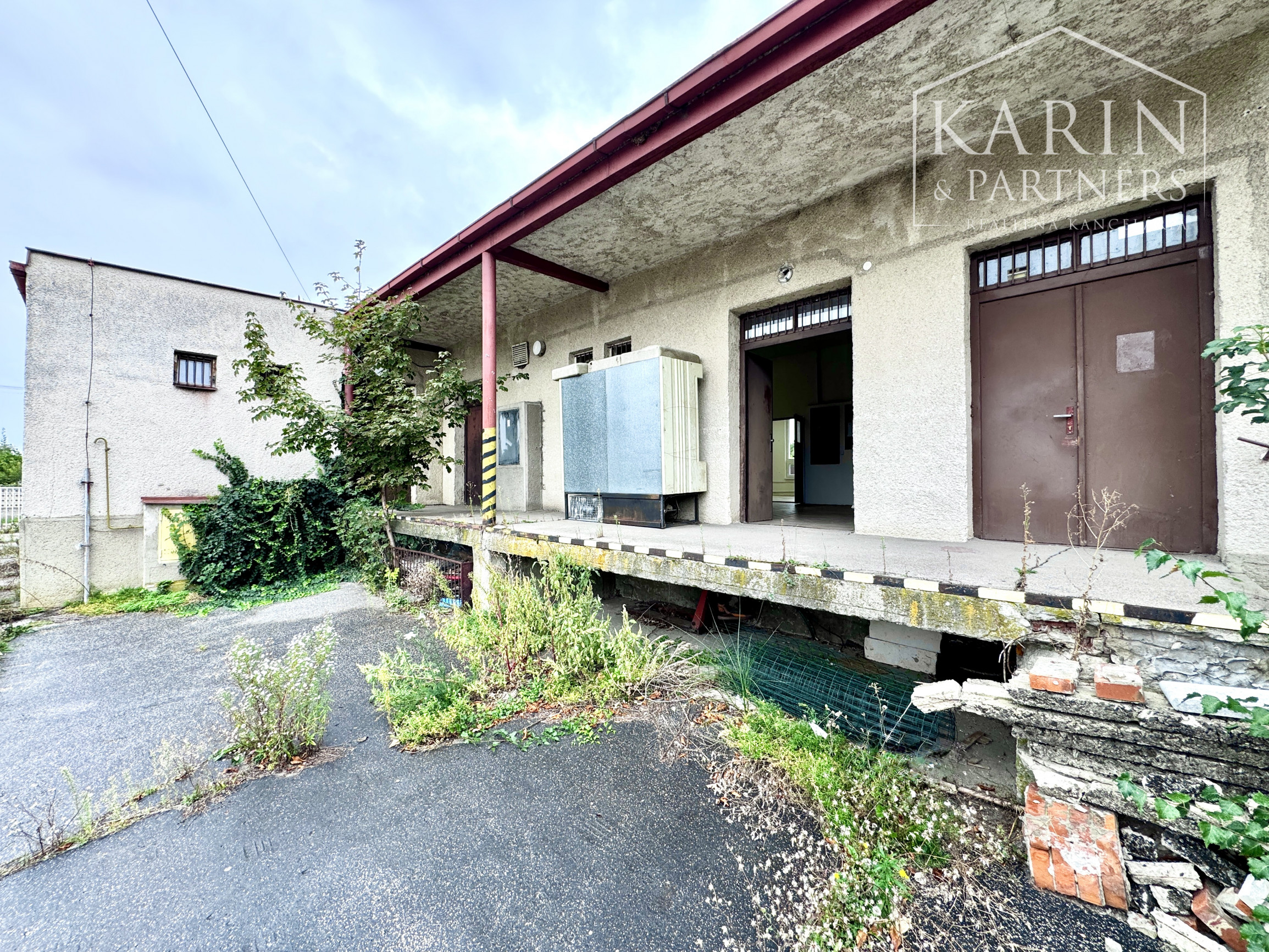 Prenájom priestorov a skladov na podnikanie, na sídlisku SNP, Skalica