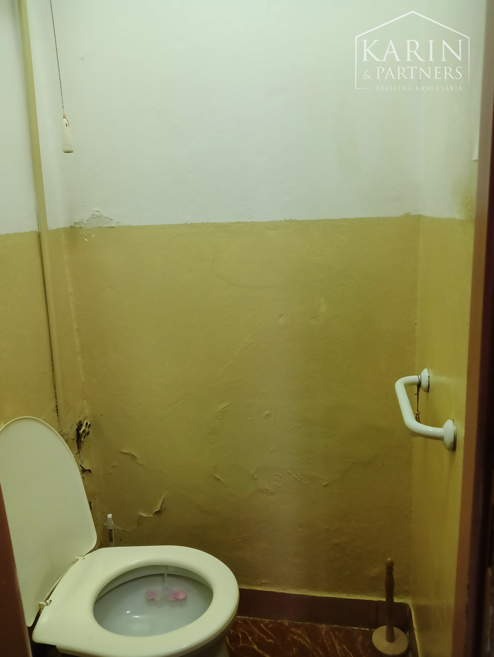 Na predaj 3-izbový byt s garážou, pozemkom a množstvom výhod v Nových Zámkoch