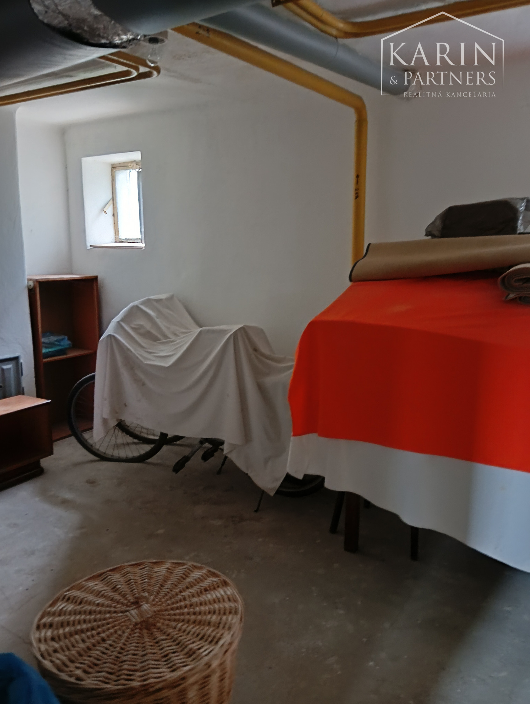 Na predaj 3-izbový byt s garážou, pozemkom a množstvom výhod v Nových Zámkoch