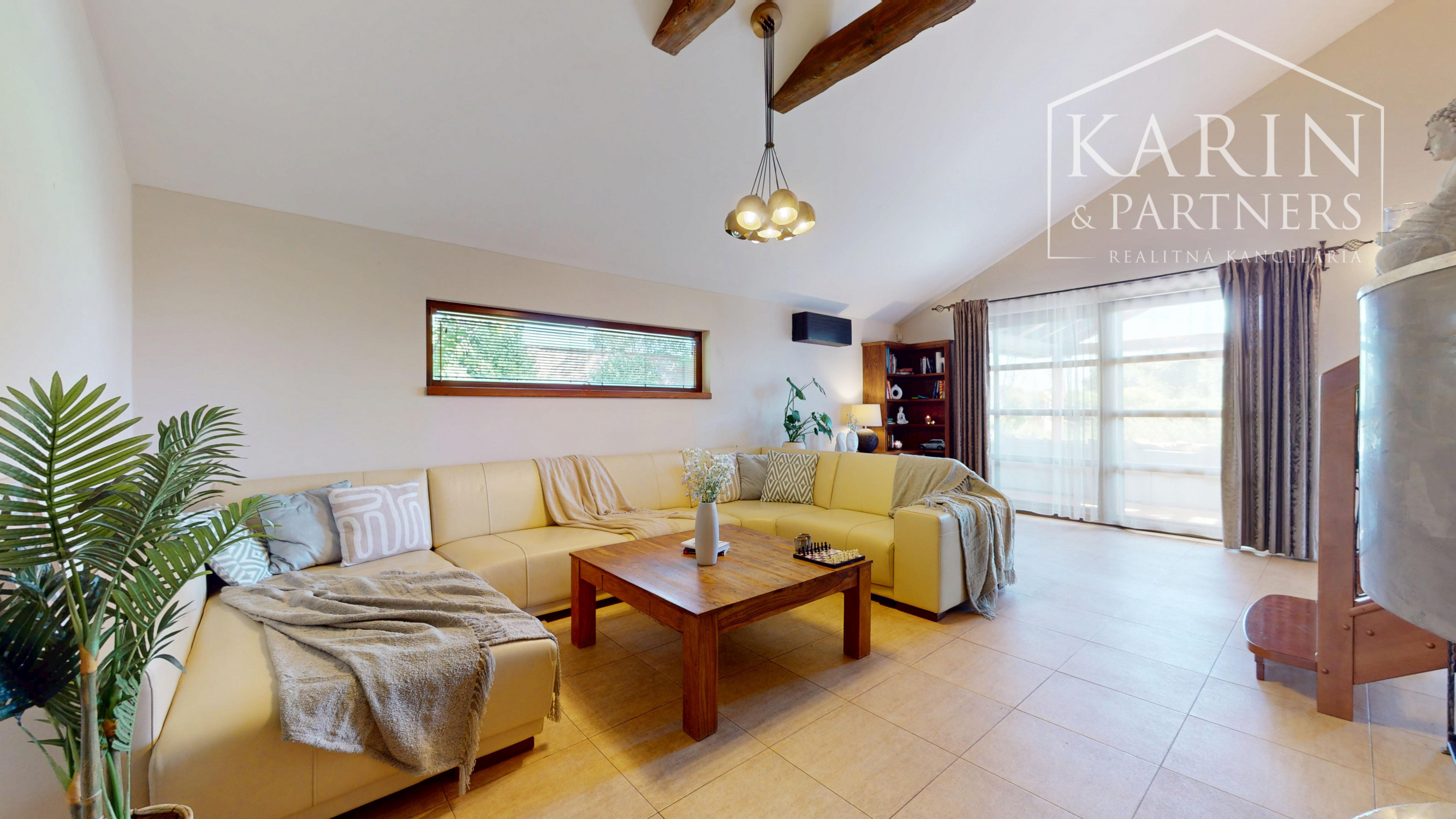 ELEGANTNÁ 5-IZBOVÁ VILA, IBA 10 KM OD TRNAVY- MALŽENICE PREDAJ