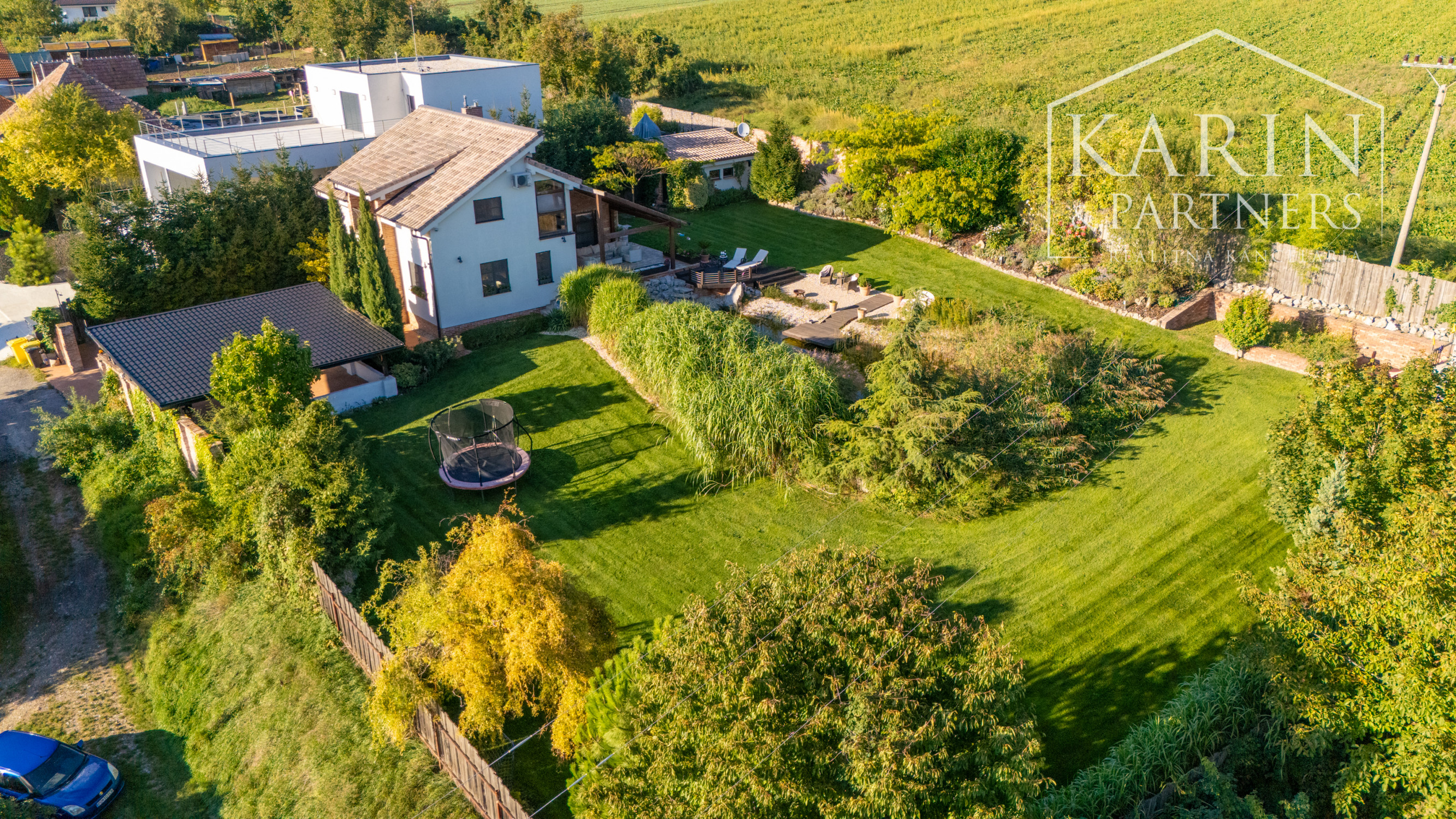 ELEGANTNÁ 5-IZBOVÁ VILA, IBA 10 KM OD TRNAVY- MALŽENICE PREDAJ