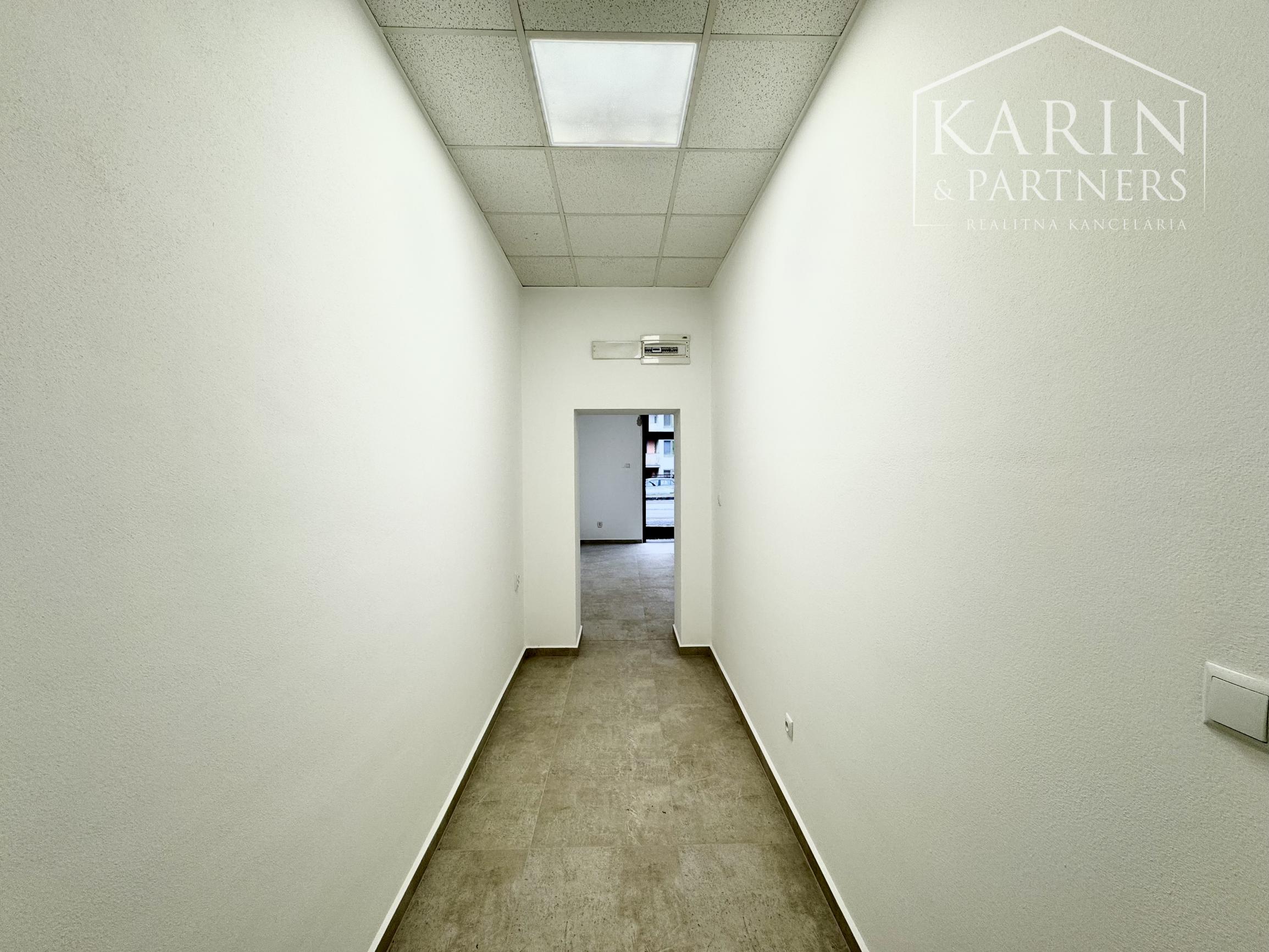 PRIESTOR NA PODNIKANIE V CENTRE / NA FREKVENTOVANEJ ULICI