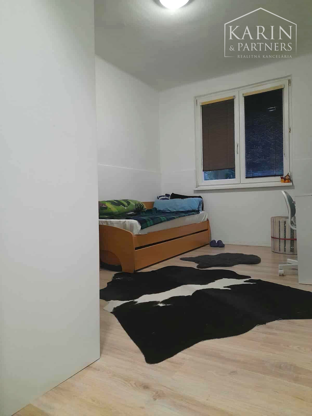 Kompletne zrekonštruovaný 3-izbový byt s komorou – pokojné bývanie pri Banskej Bystrici