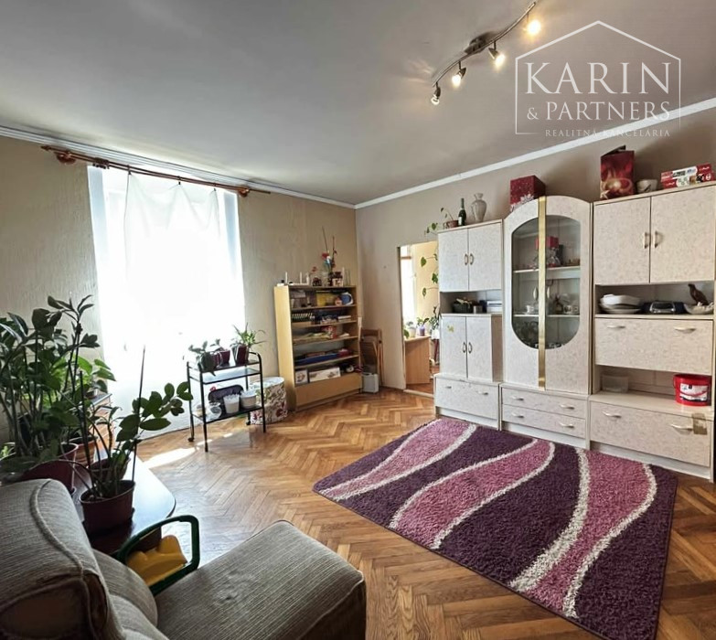 Predaj – Veľkometrážny 4 izbový byt – Rajka – Maďarsko