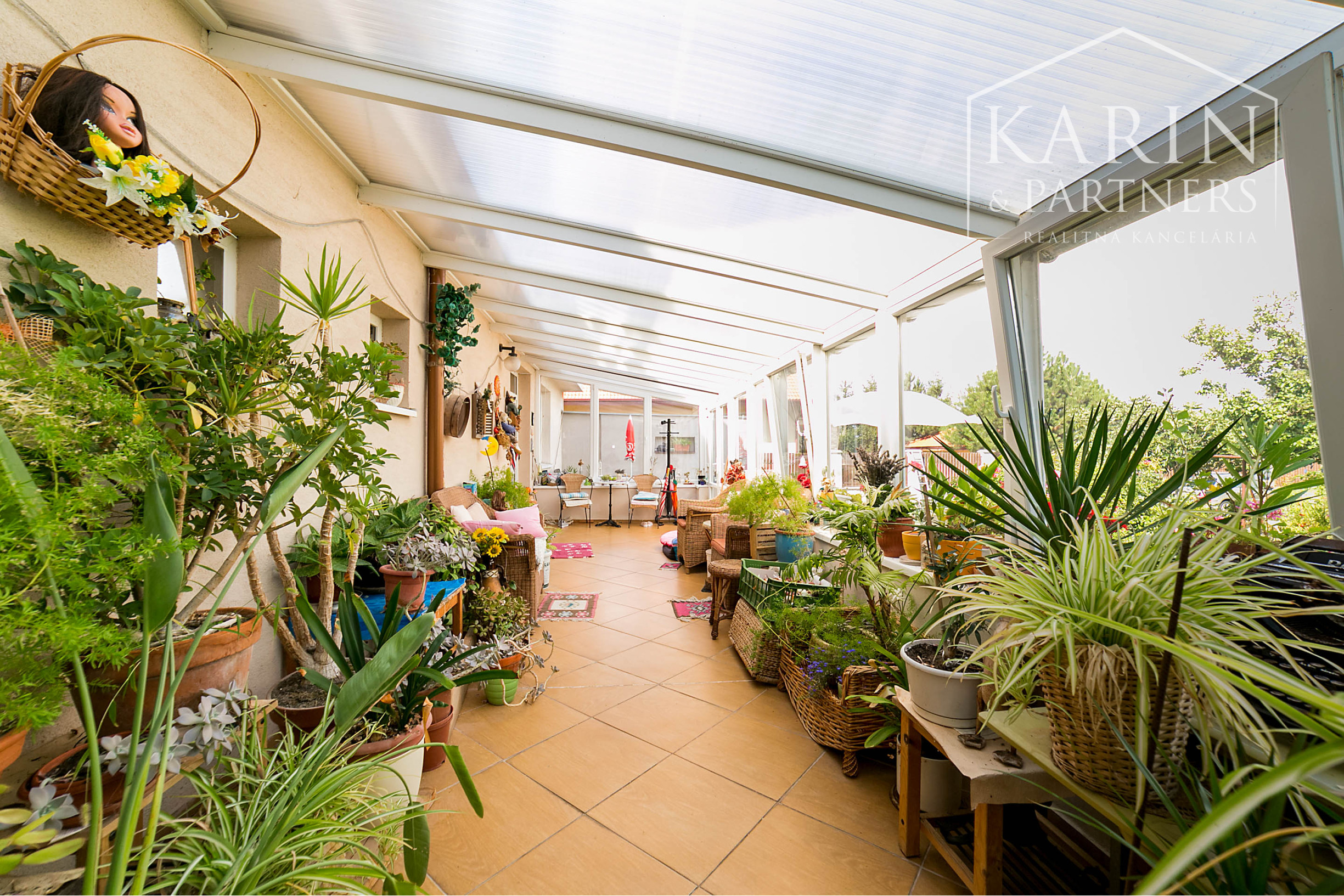 Predaj- Rodinný dom dvojgeneračný pozemok 1229m2 - Vajnory Bratislava