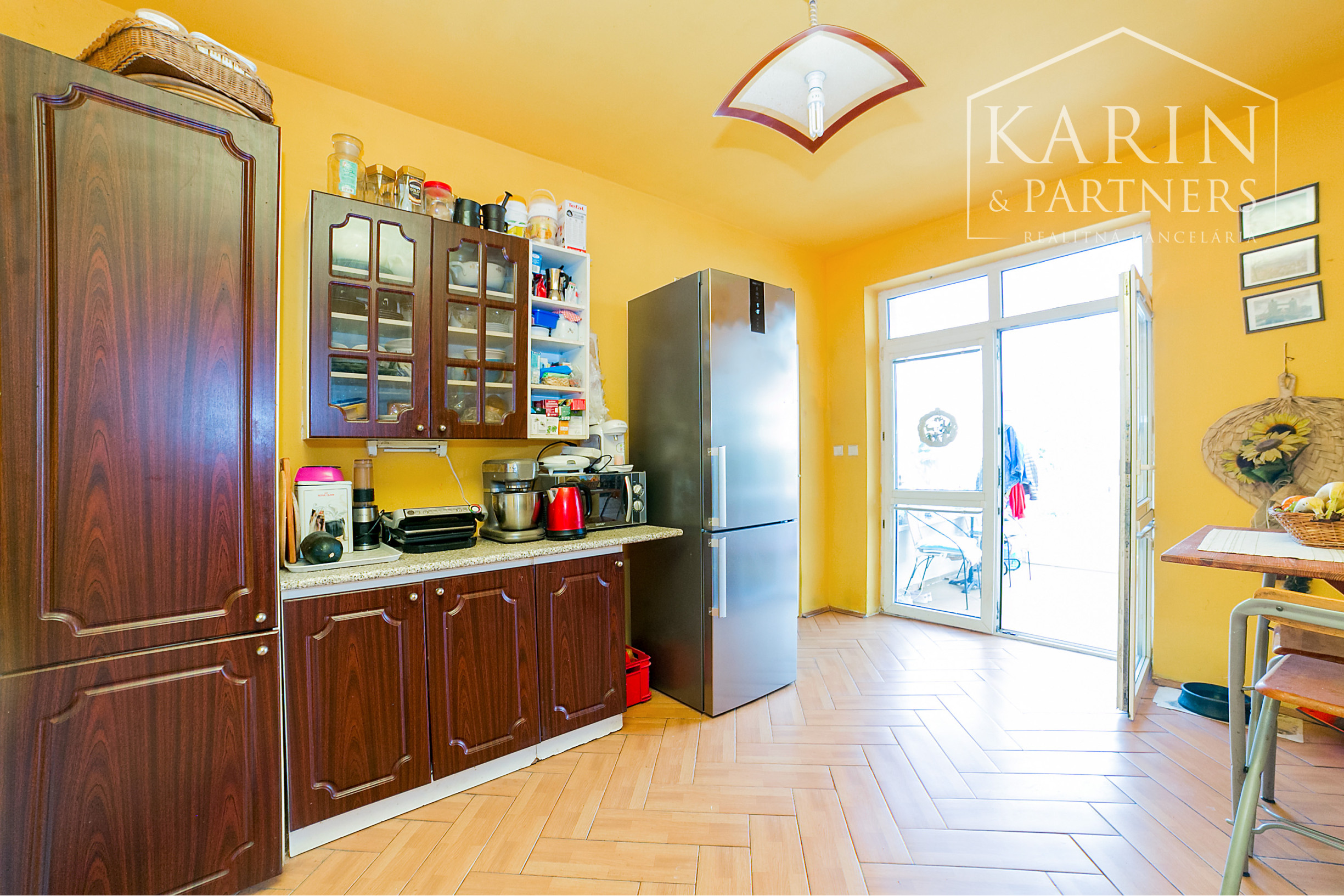 Predaj- Rodinný dom dvojgeneračný pozemok 1229m2 - Vajnory Bratislava