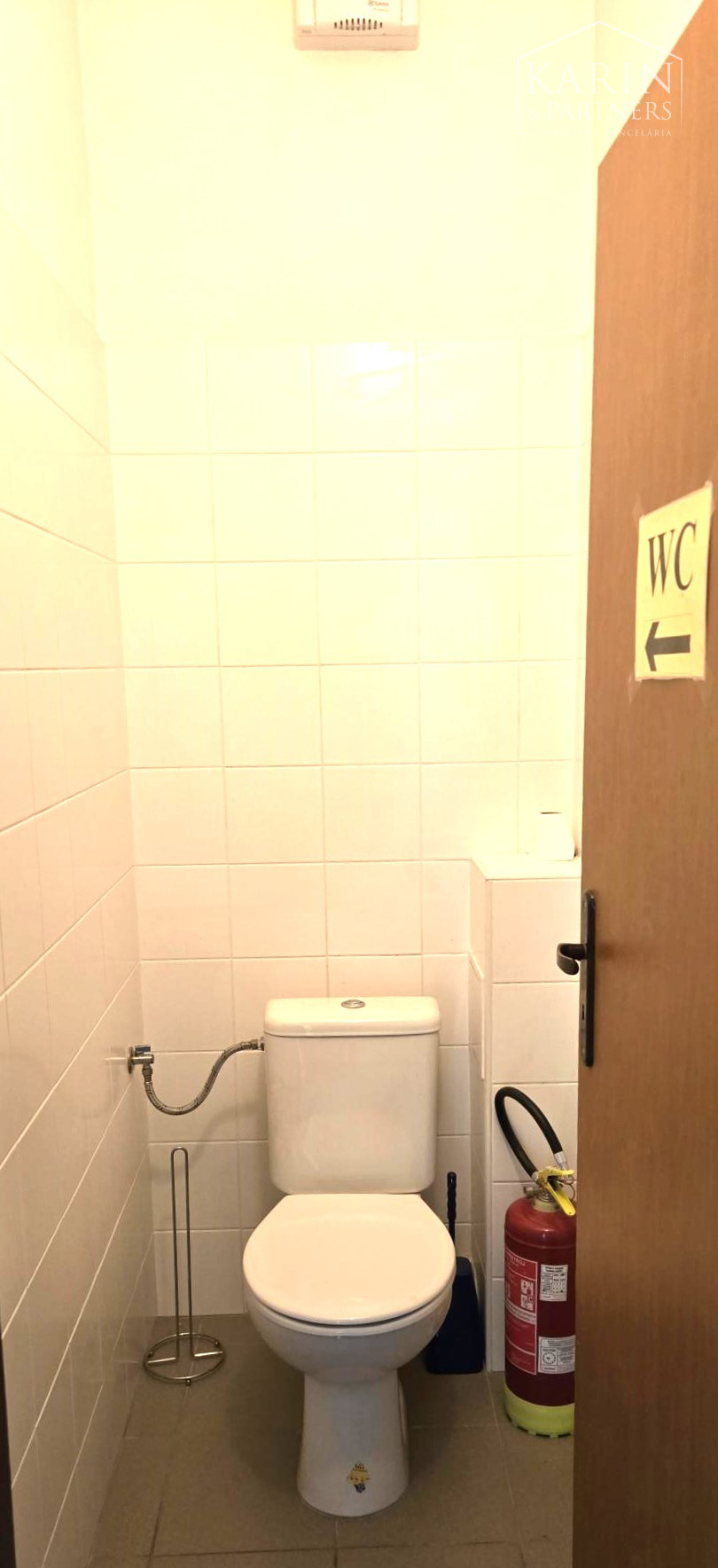 Prenájom – obchodné priestory  40m2 obchod, salón, služby, kancelária – Karlova Ves BA IV