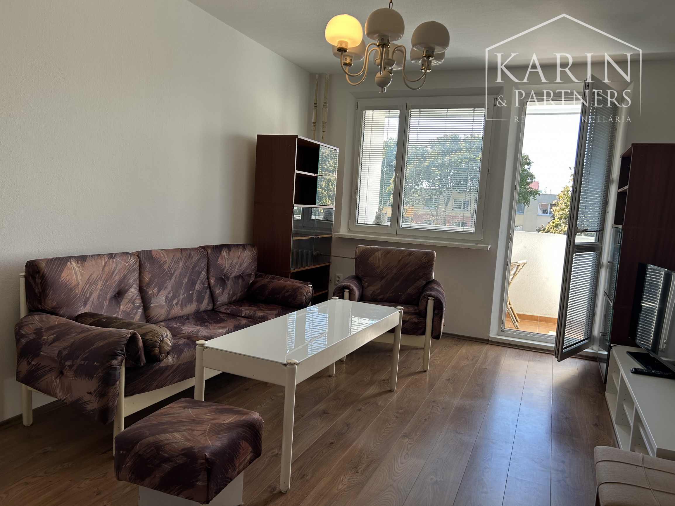 Neplatí sa provízia / Prenájom 4 Izb. Byt aj pre rodinu