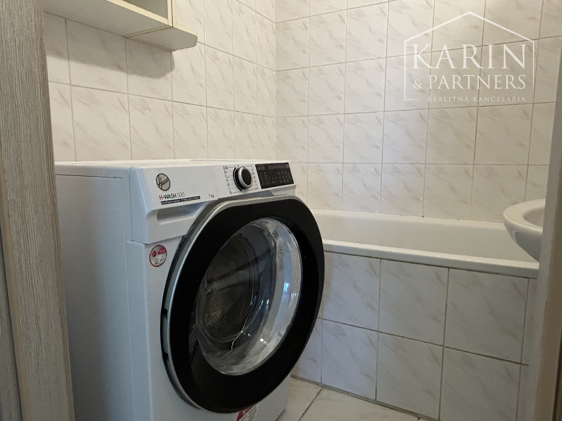 Neplatí sa provízia / Prenájom 4 Izb. Byt aj pre rodinu