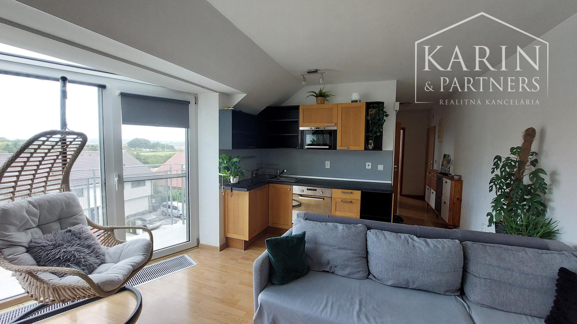 2 izbový  zariadený byt vo Svätom Jure len 14 km od Bratislavy