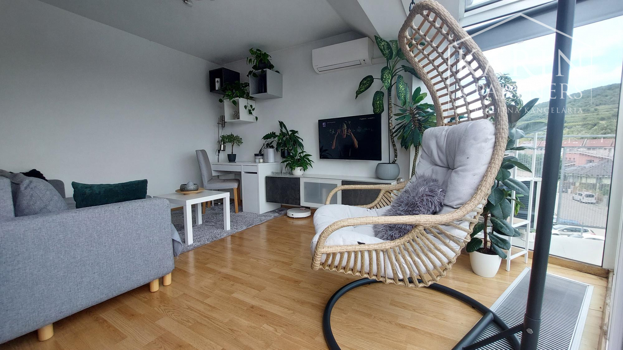 2 izbový  zariadený byt vo Svätom Jure len 14 km od Bratislavy