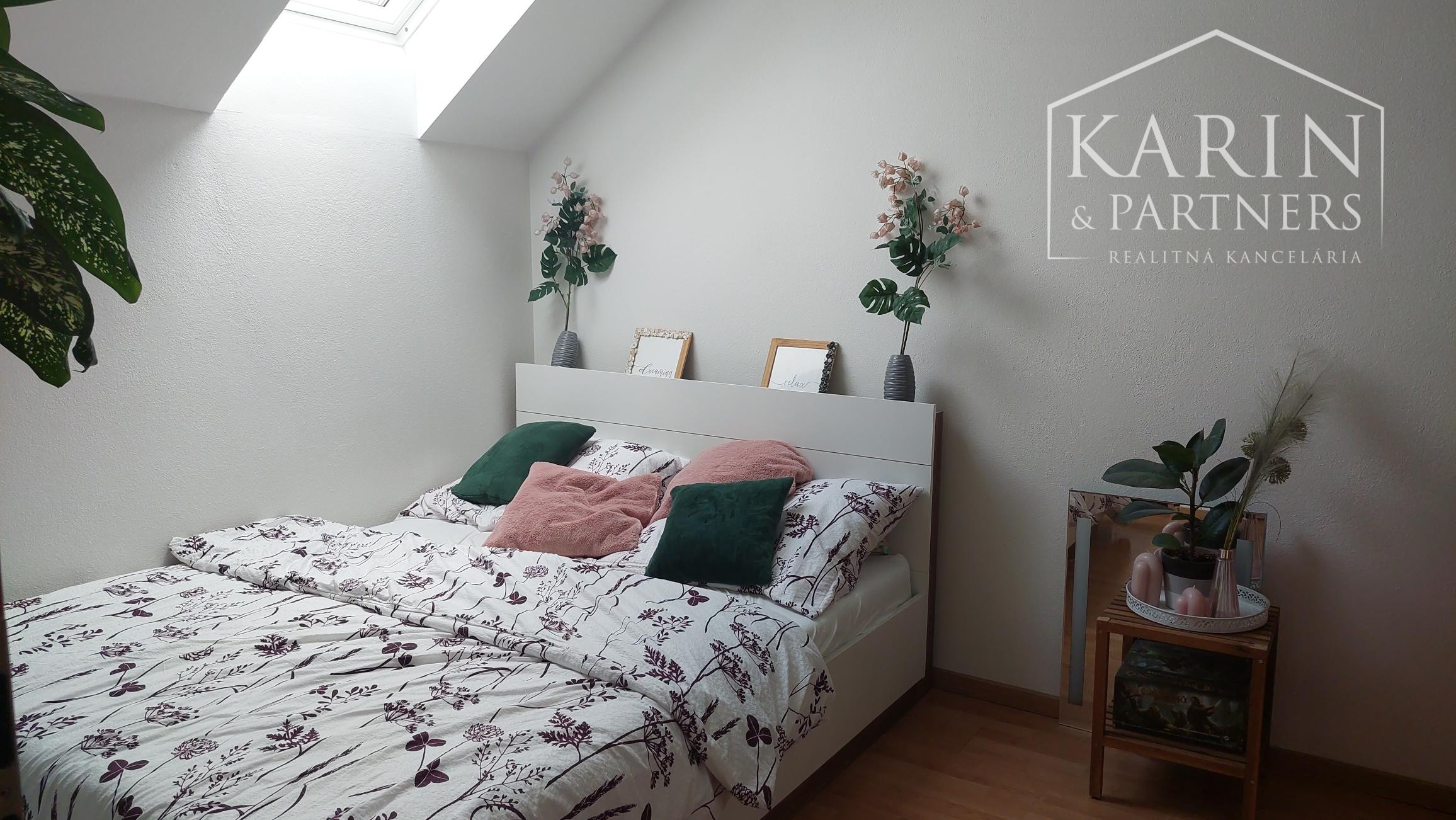 2 izbový  zariadený byt vo Svätom Jure len 14 km od Bratislavy