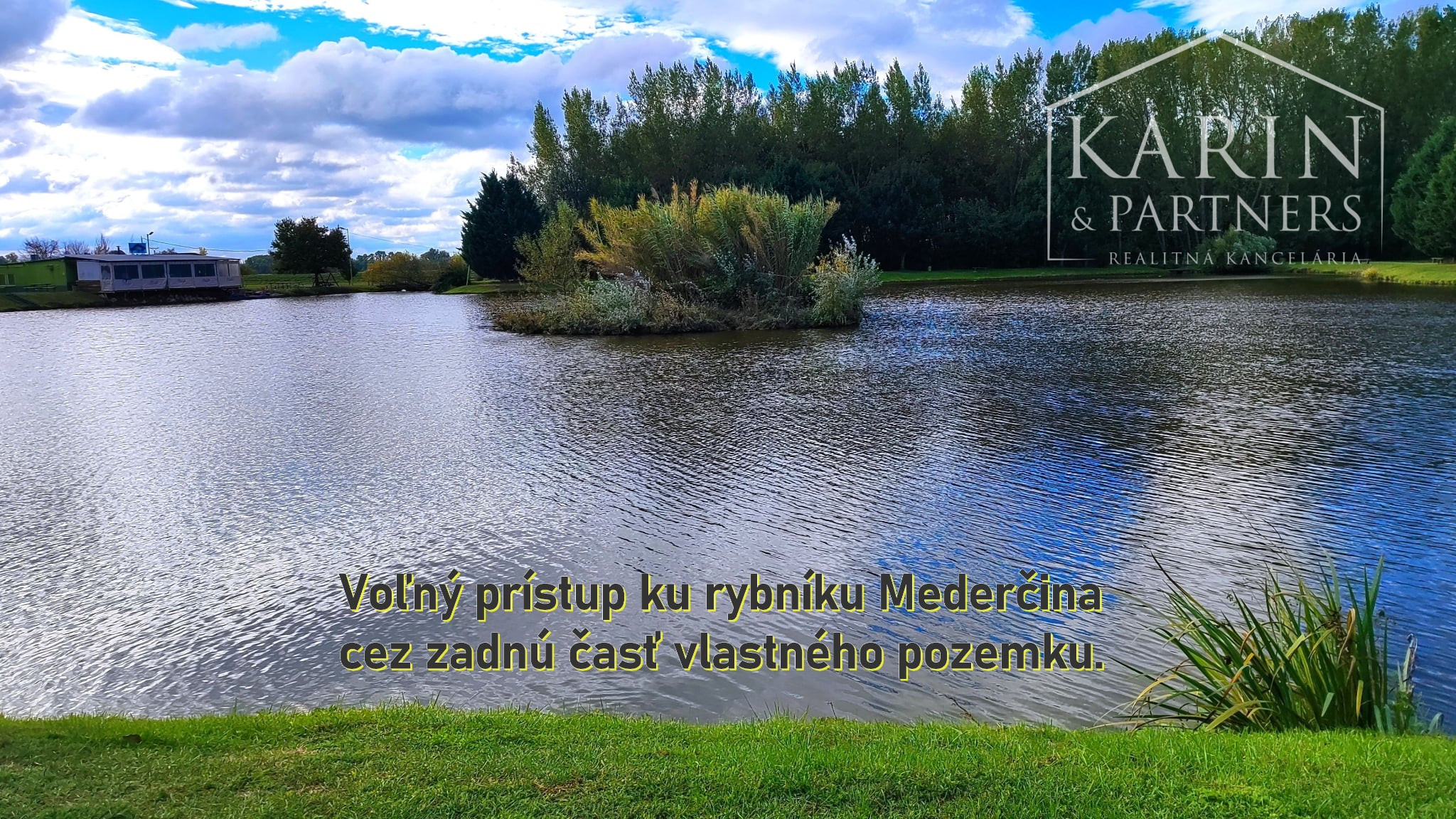 TIP: Exkluzívne len u nás: 5izbový rodinný dom v obci Nitriansky Hrádok, priamo na brehu rybníka Mederčina