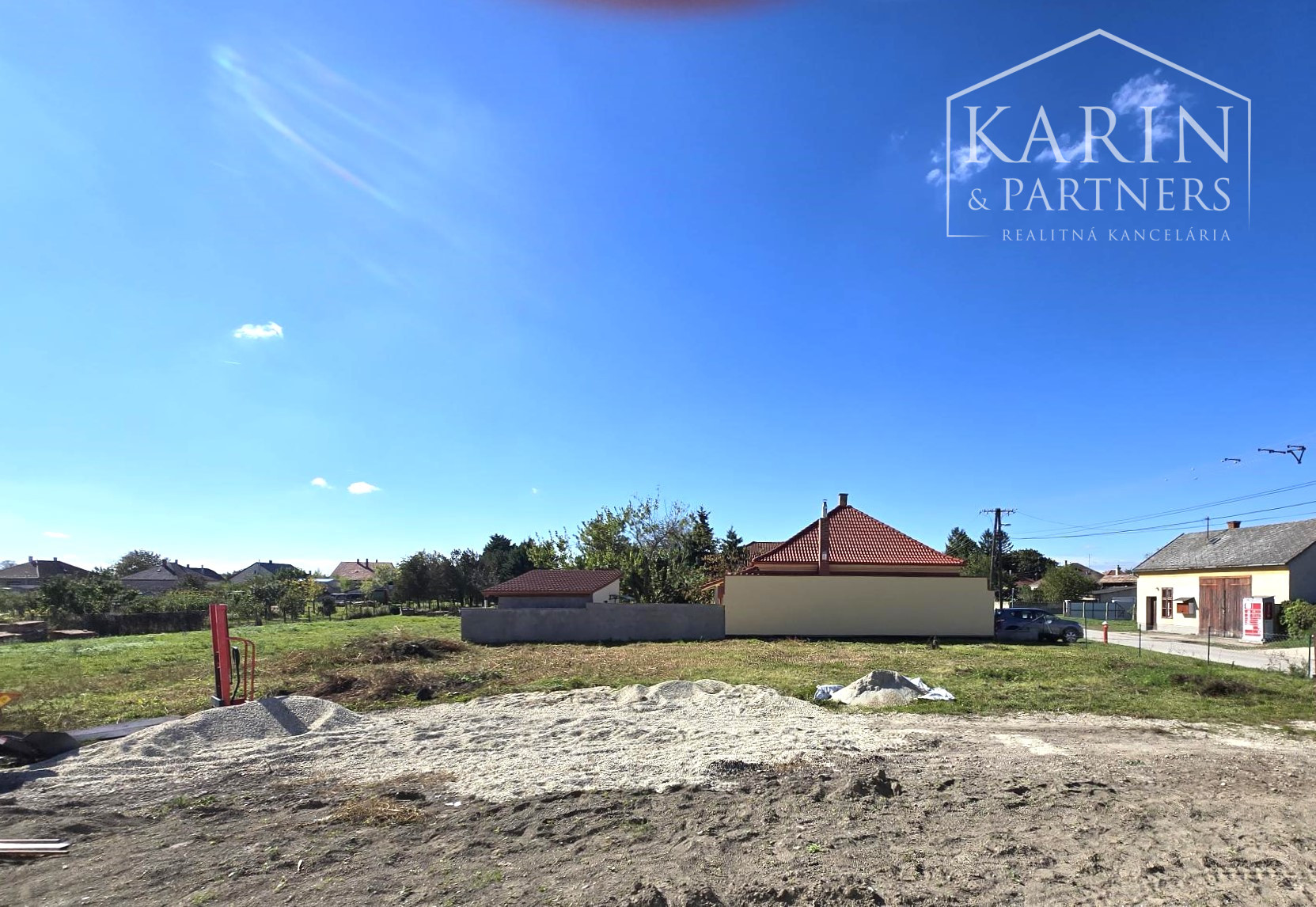 Predaj-rodinný dom 6 izbová novostavba, pozemok 998m2 v Maďarskej obci Bezenye.