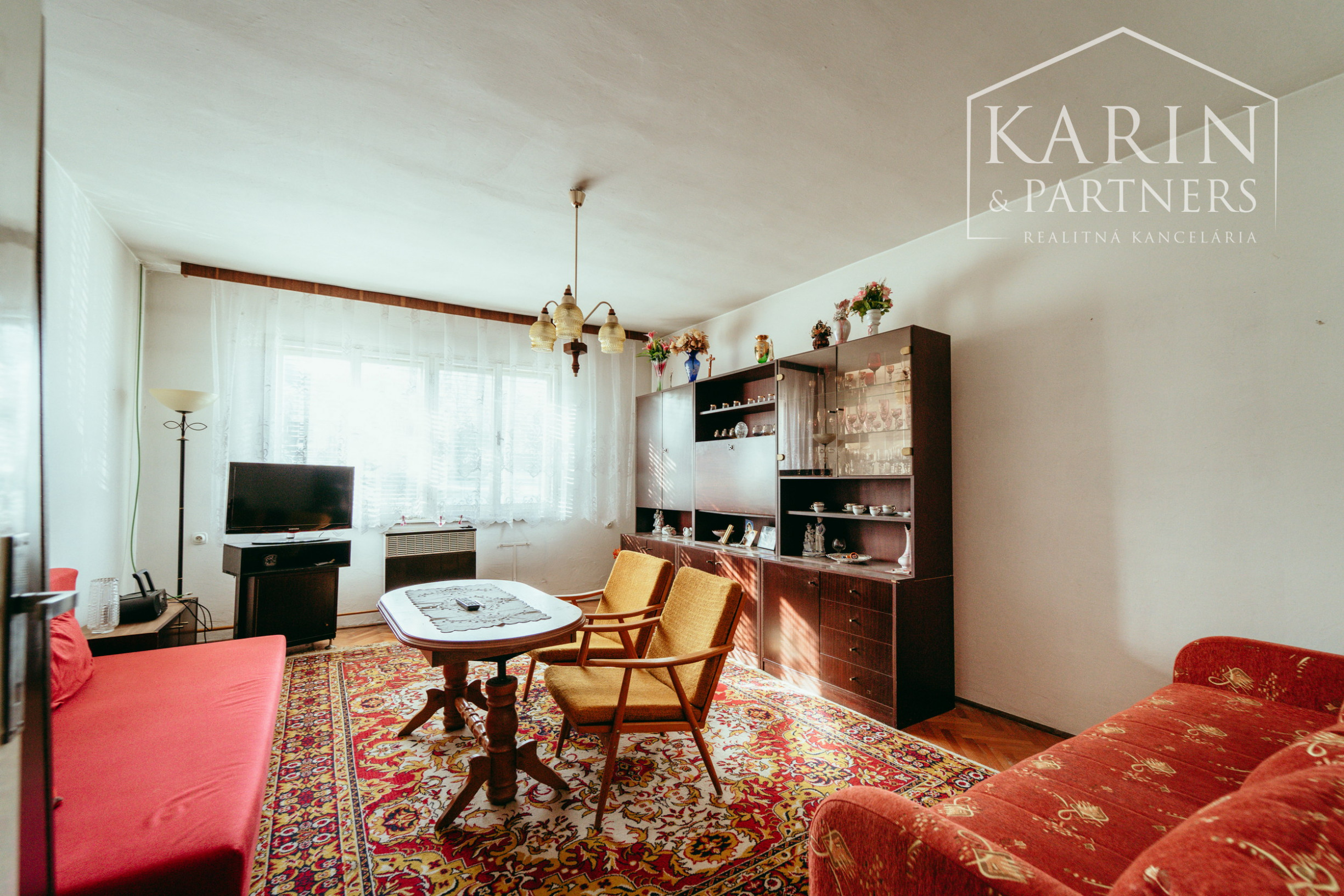 5i. rodinný dom v pôvodnom stave v obci Petrova Ves