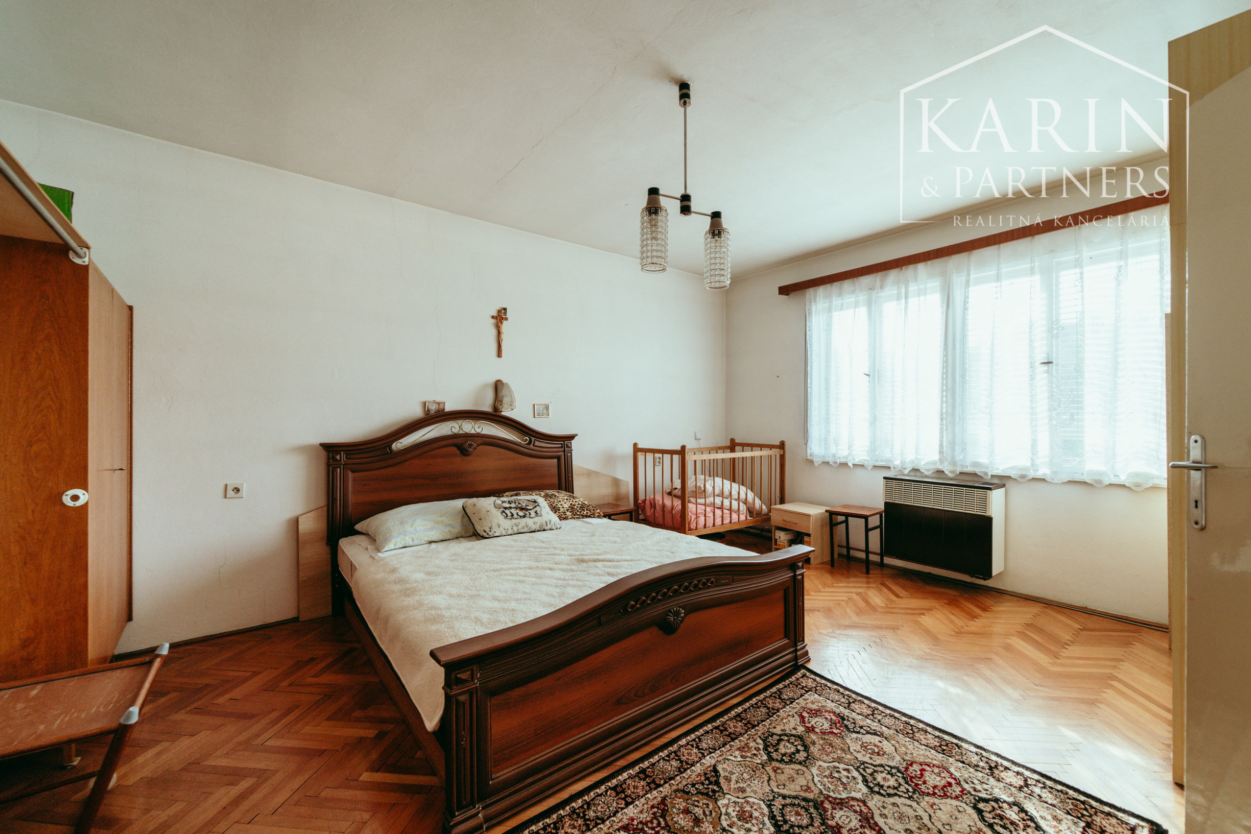 5i. rodinný dom v pôvodnom stave v obci Petrova Ves