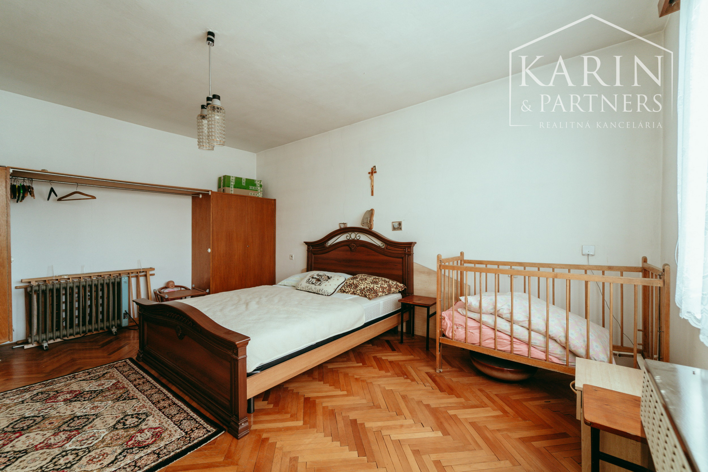 5i. rodinný dom v pôvodnom stave v obci Petrova Ves