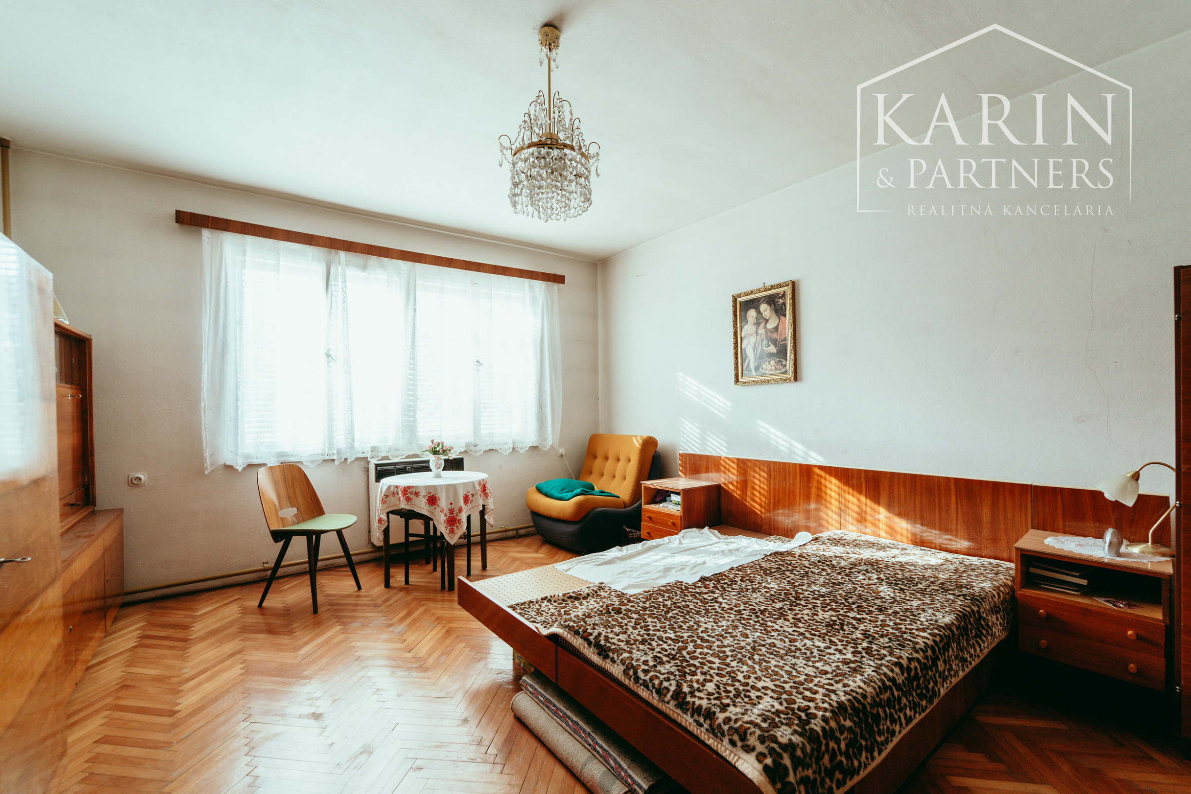 5i. rodinný dom v pôvodnom stave v obci Petrova Ves