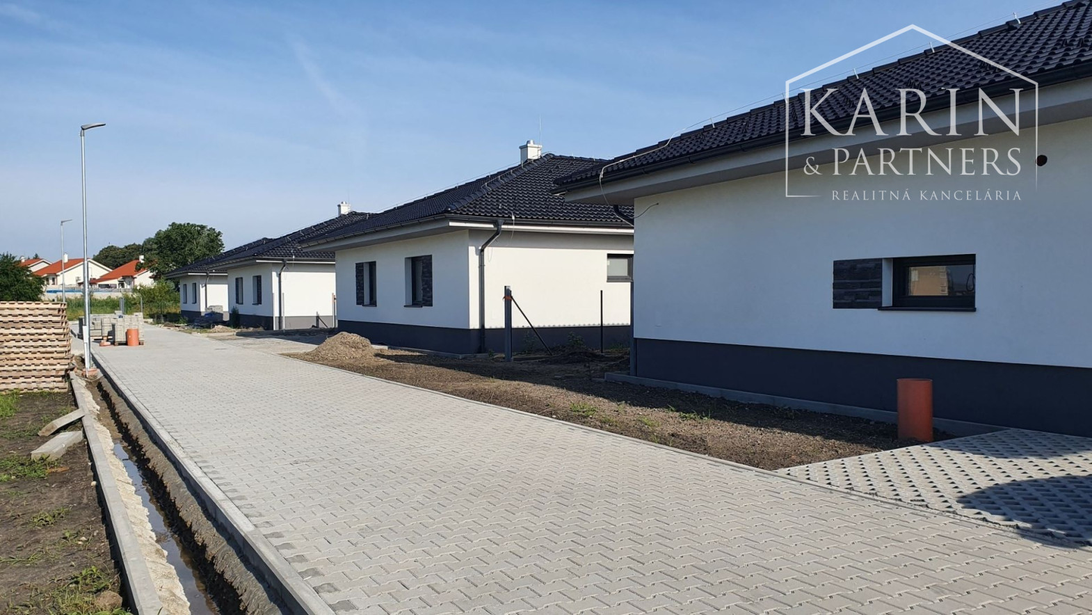 Predaj - Rodinný dom ,, Typ Bungalov " v obci Láb - okr. Malacky