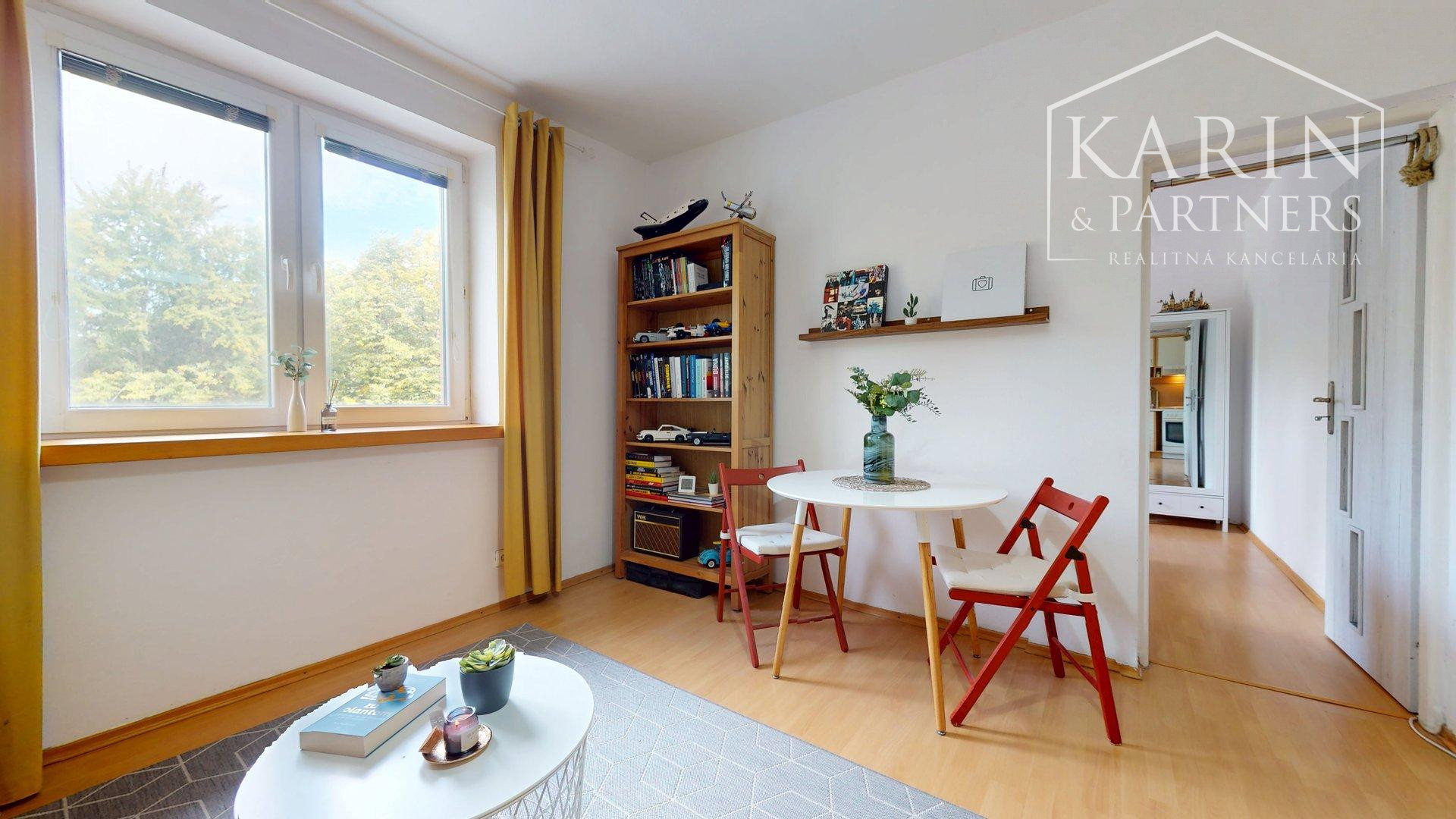 REZERVOVANÉ- 2-izbový byt v centre Rače | Plickova ulica | blízko viníc a lesa