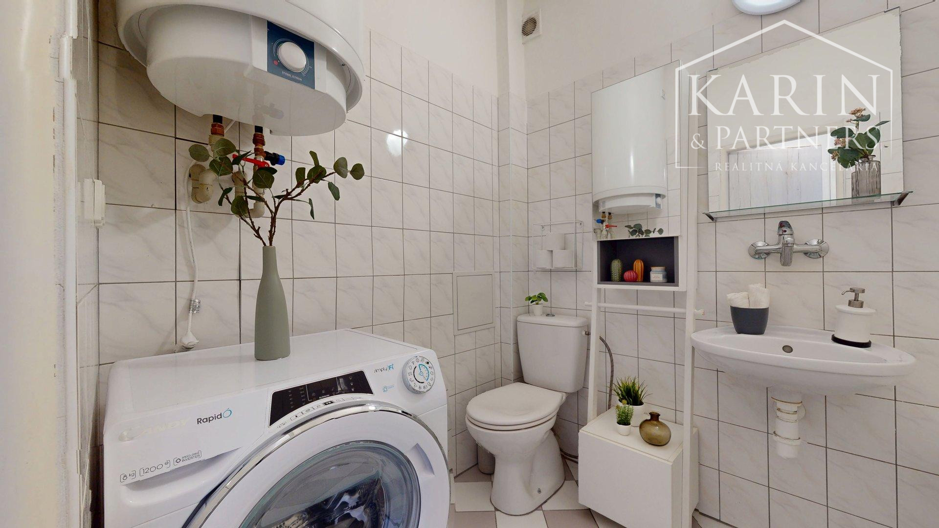 REZERVOVANÉ- 2-izbový byt v centre Rače | Plickova ulica | blízko viníc a lesa