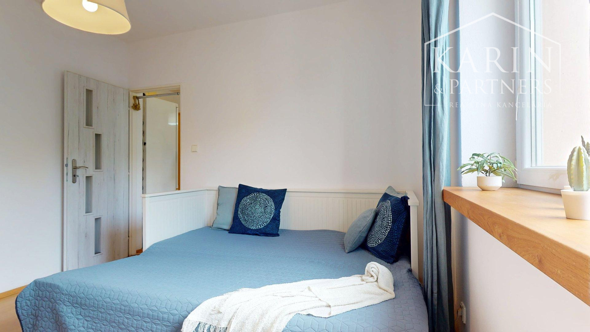 REZERVOVANÉ- 2-izbový byt v centre Rače | Plickova ulica | blízko viníc a lesa